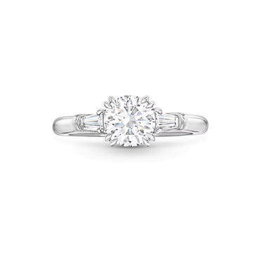 Carave Paris Round Cut Diamond Three Stone Engagement Ring