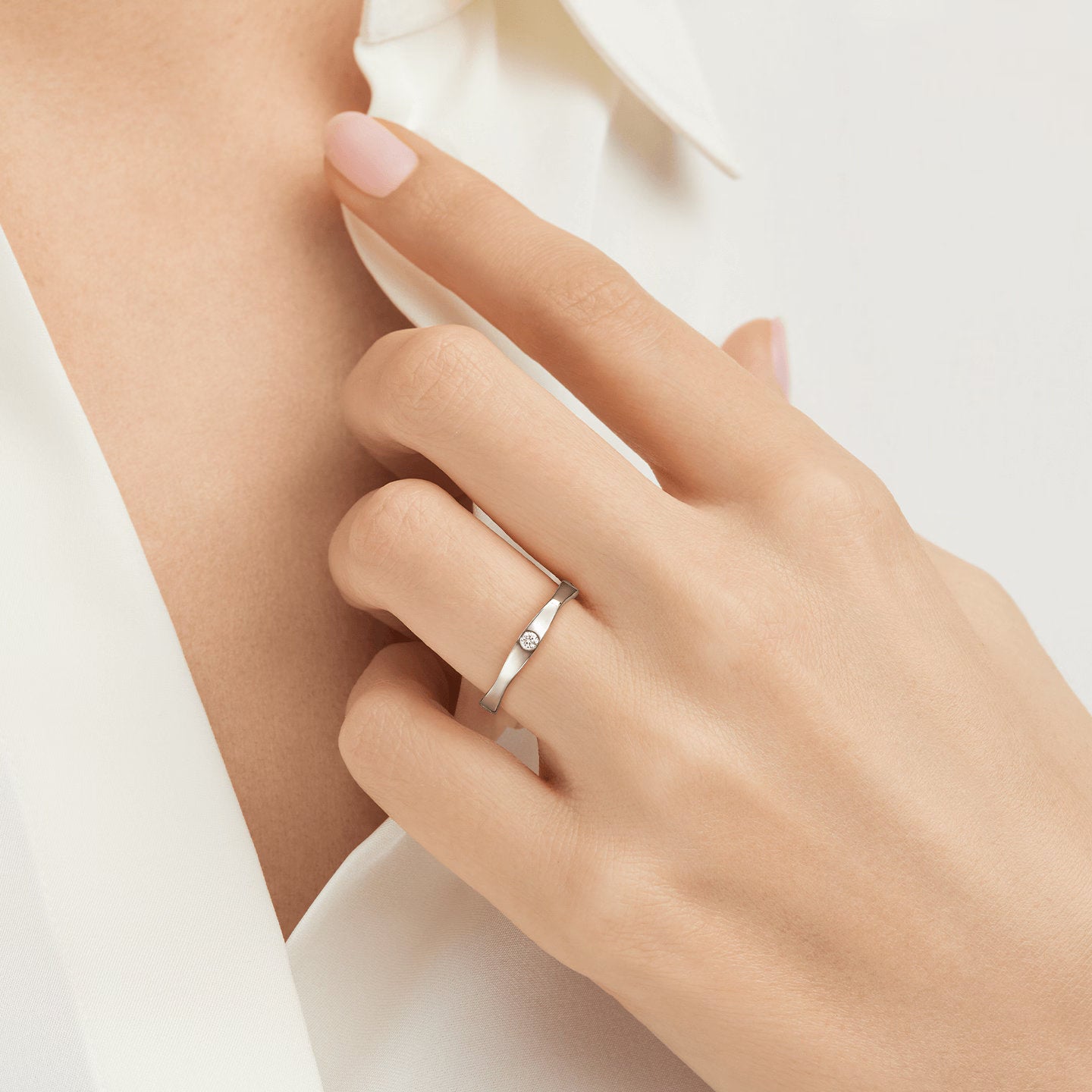 Carave Paris Wave Diamond Wedding Band