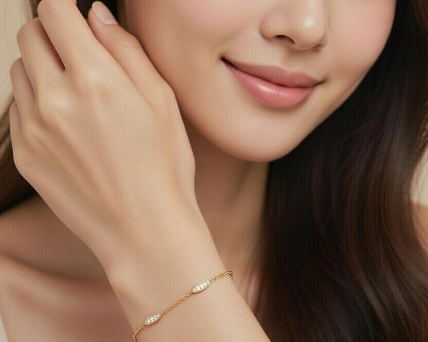 Elegant Gold Bracelet for Women Minimal Everyday Luxury Jewellery | Carave Paris