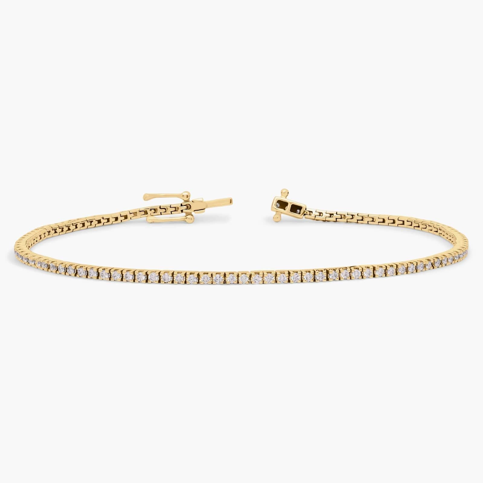 Diamond Tennis Bracelet in Yellow Gold Classic Round Cut Design