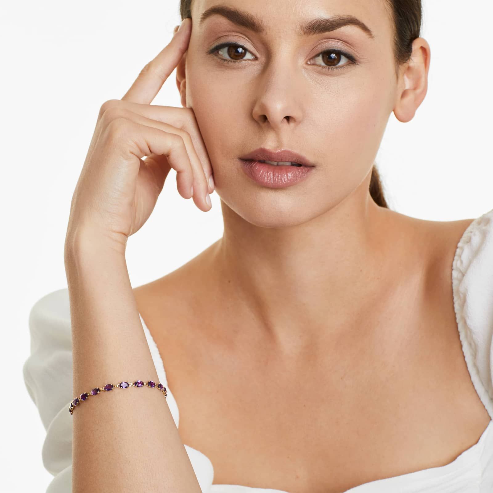 Oval Amethyst Tennis Bracelet in Yellow Gold