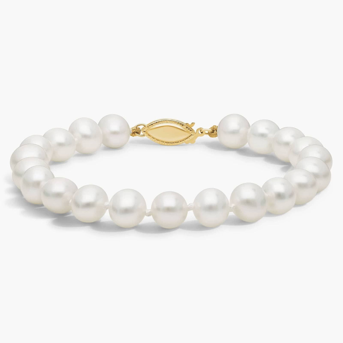 Premium Freshwater Pearl Bracelet with Yellow Gold ClaspCarave Paris Classic White Pearl Bracelet