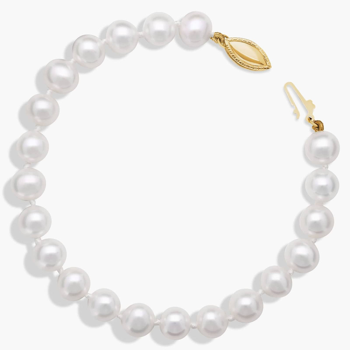 Premium Freshwater Pearl Bracelet with Yellow Gold ClaspCarave Paris Classic White Pearl Bracelet