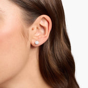 Sophisticated Round Diamond Stud Earrings in Yellow Gold with Push Back Closure