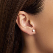 Elegant Round Diamond Stud Earrings in Yellow Gold with Push Back Closure