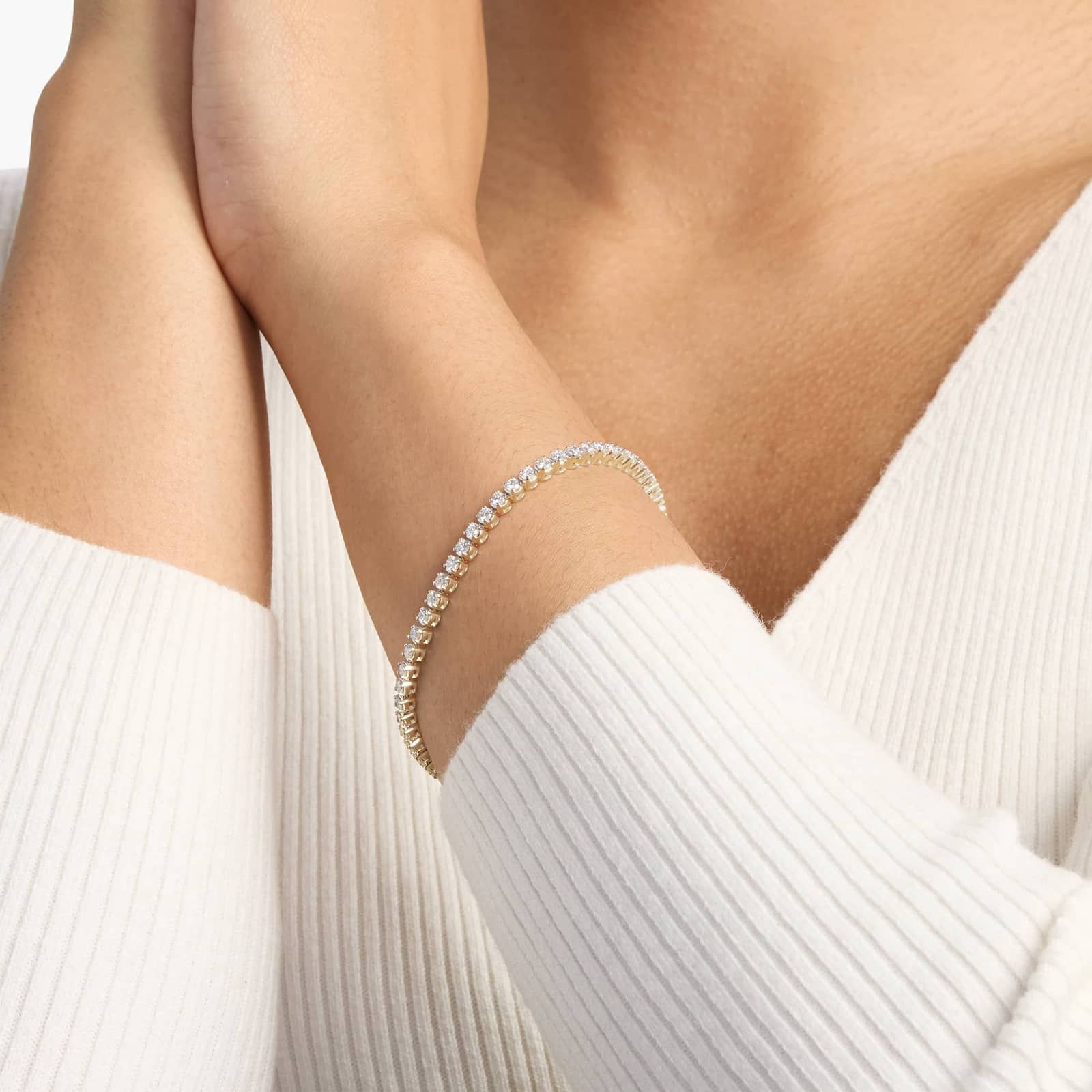 Yellow Gold Round Diamond Scalloped Tennis Bracelet