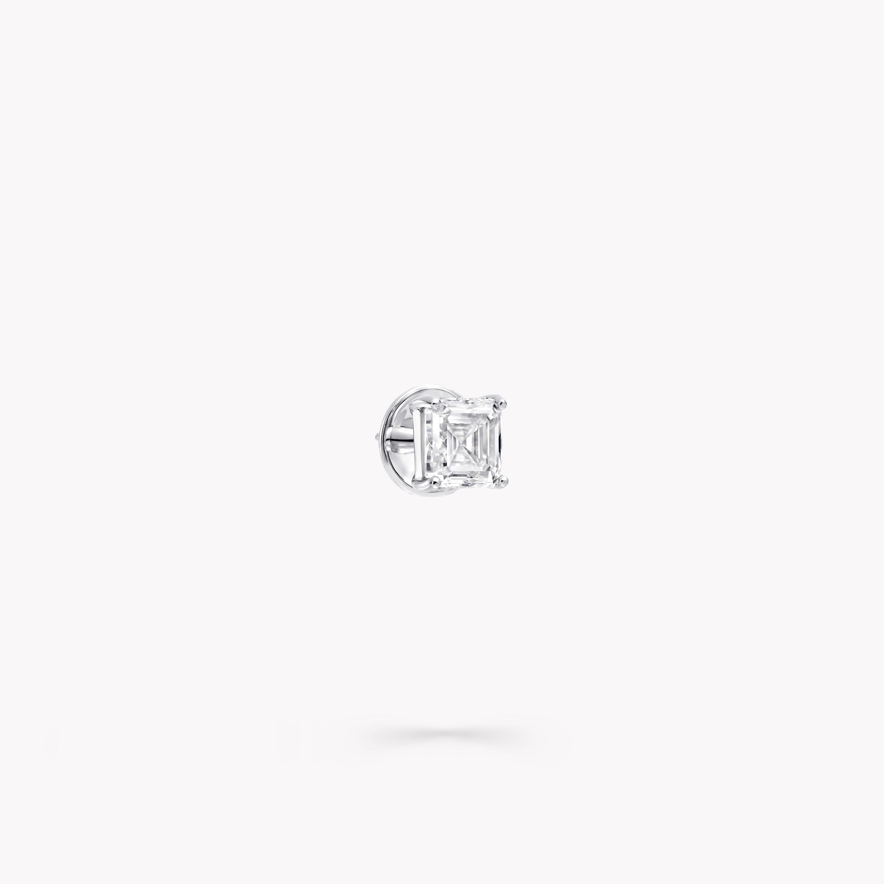 carave-paris-asscher-cut-diamond-stud-earrings_3_0e6a3464-1e8e-489c-b7da-1bd87c654628.jpg