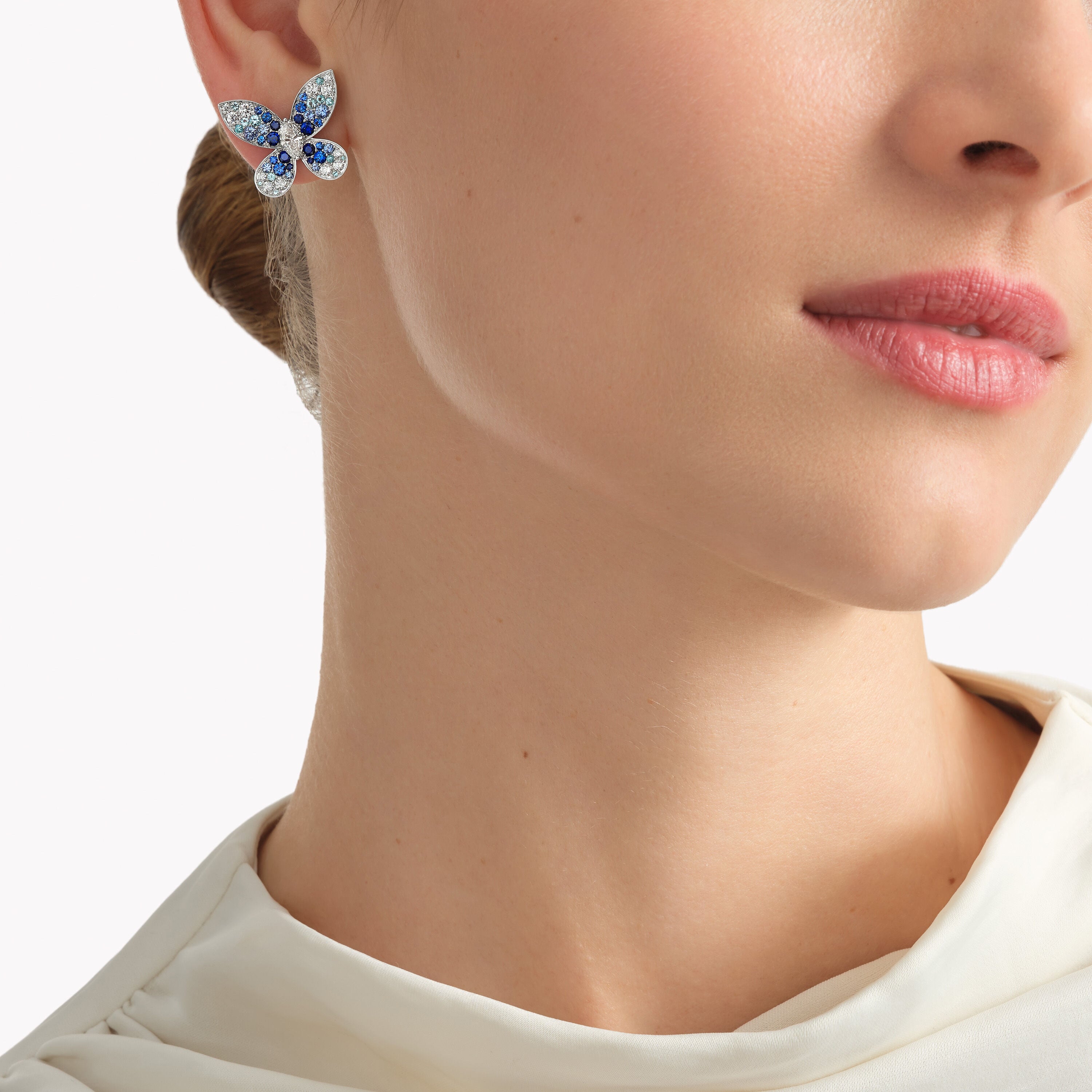 carave-paris-blue-butterfly-stud-earrings_2_62ae3fb8-ac09-469d-bfae-e010c0b51d1b.jpg