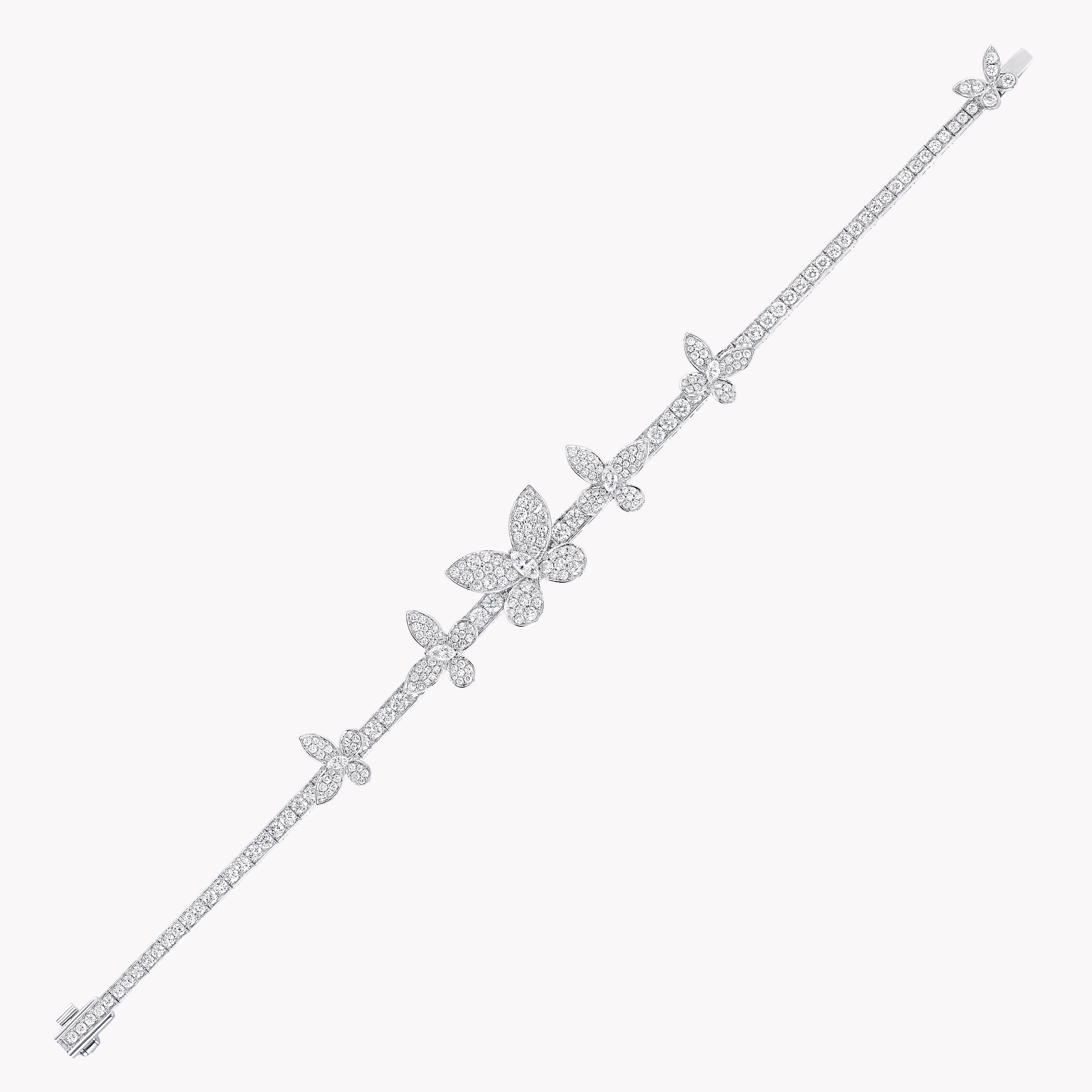carave-paris-butterfly-diamond-bangle-white-gold_1_287e20cc-21bc-42d5-8725-d5cf5b54188d.jpg