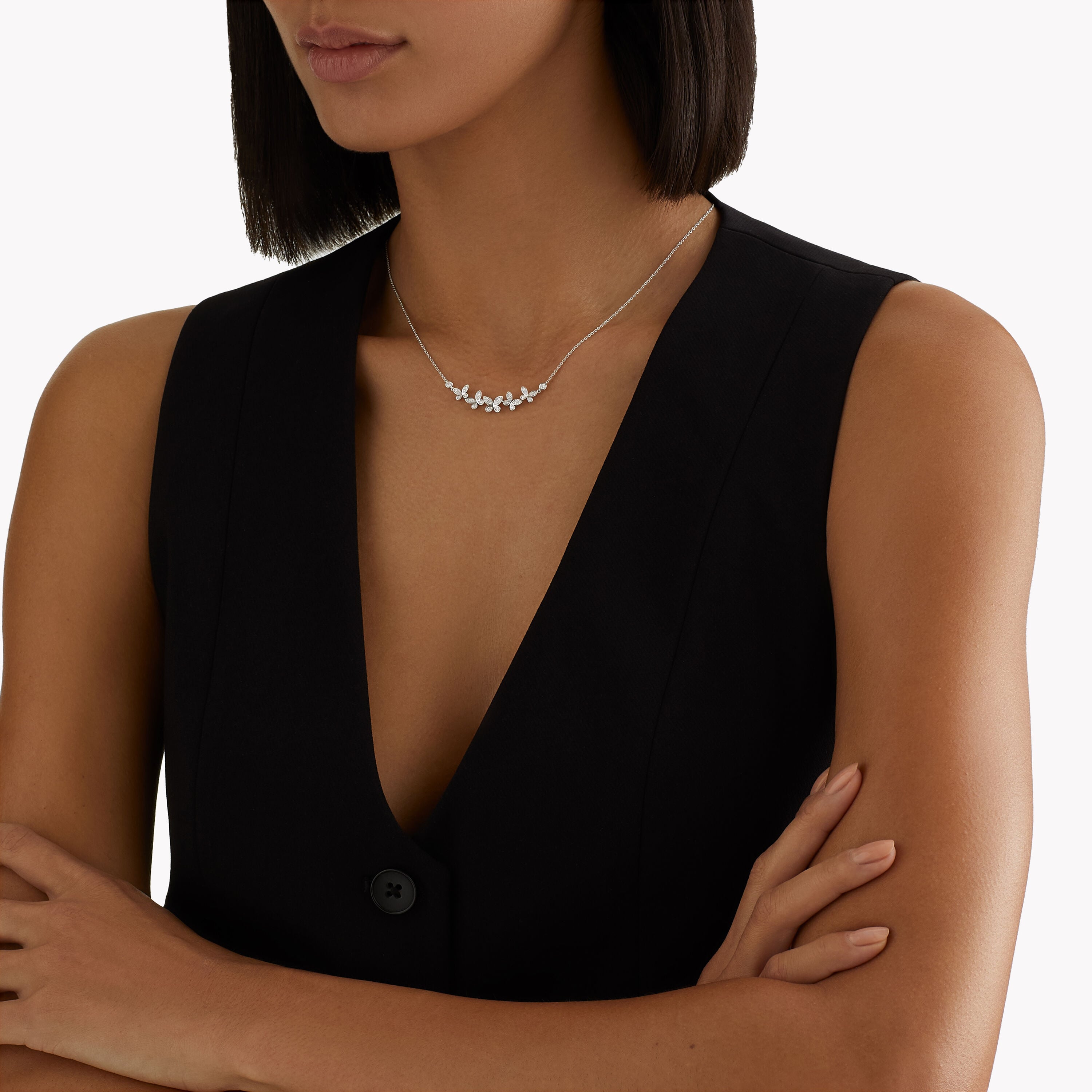 carave-paris-butterfly-diamond-cluster-necklace-white-gold_2.jpg