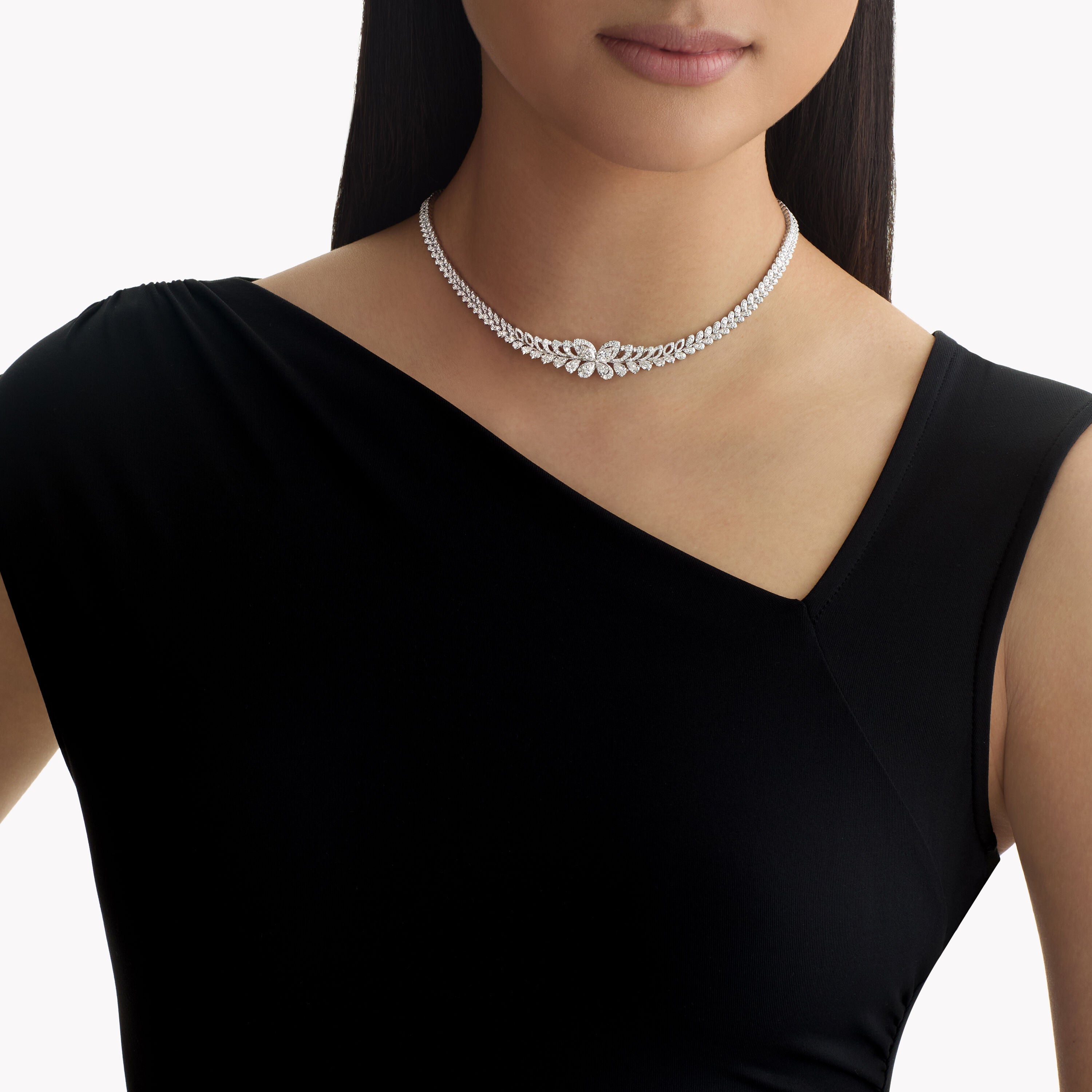 carave-paris-butterfly-floral-diamond-necklace_4.jpg