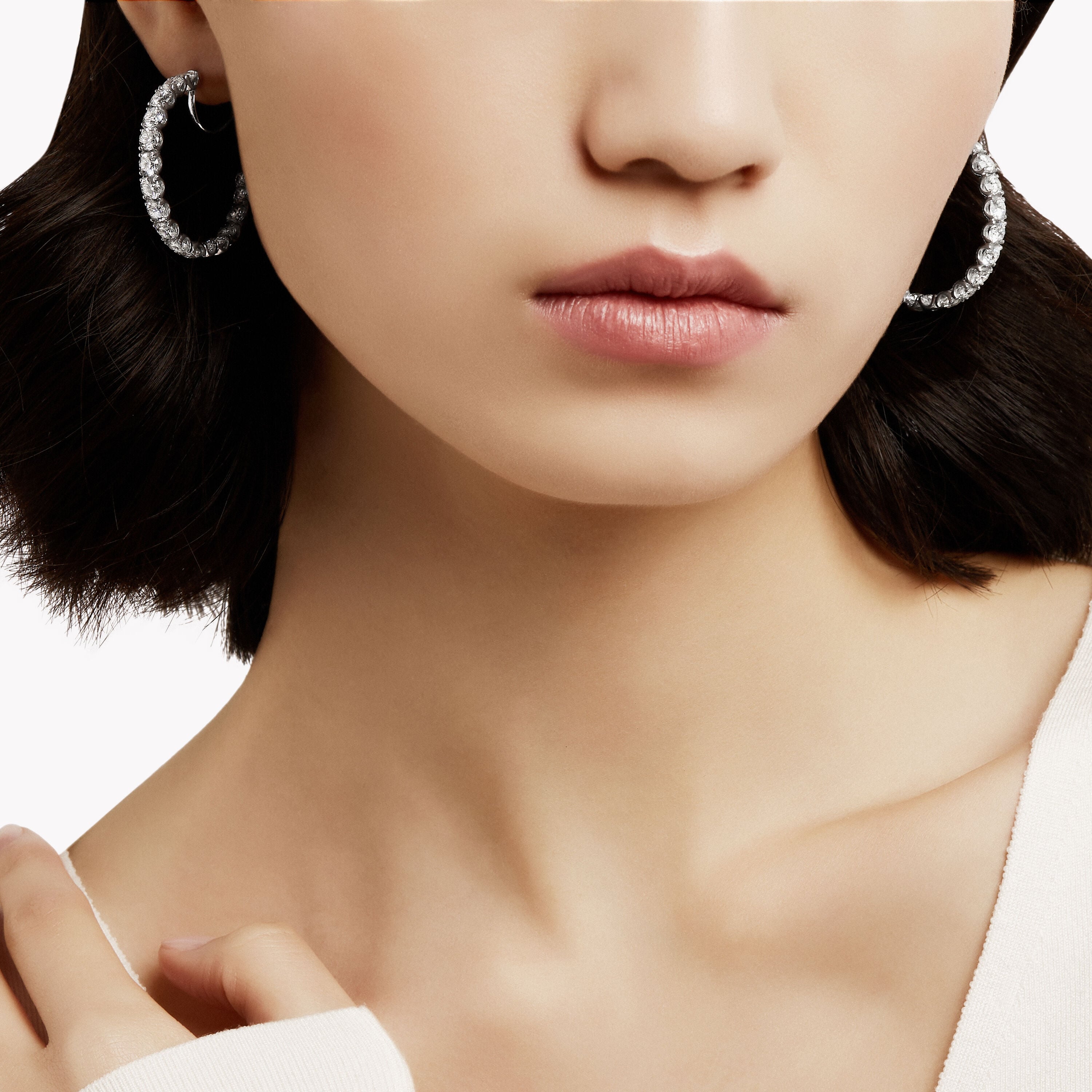 carave-paris-classic-diamond-hoop-earrings_1_d825fa27-6c06-47ab-a729-191cfc19c6f0.jpg