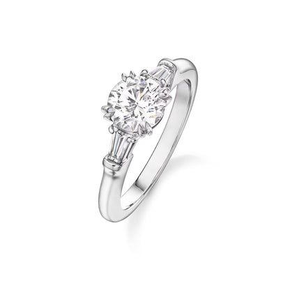 Carave Paris Round Cut Diamond Three Stone Engagement Ring