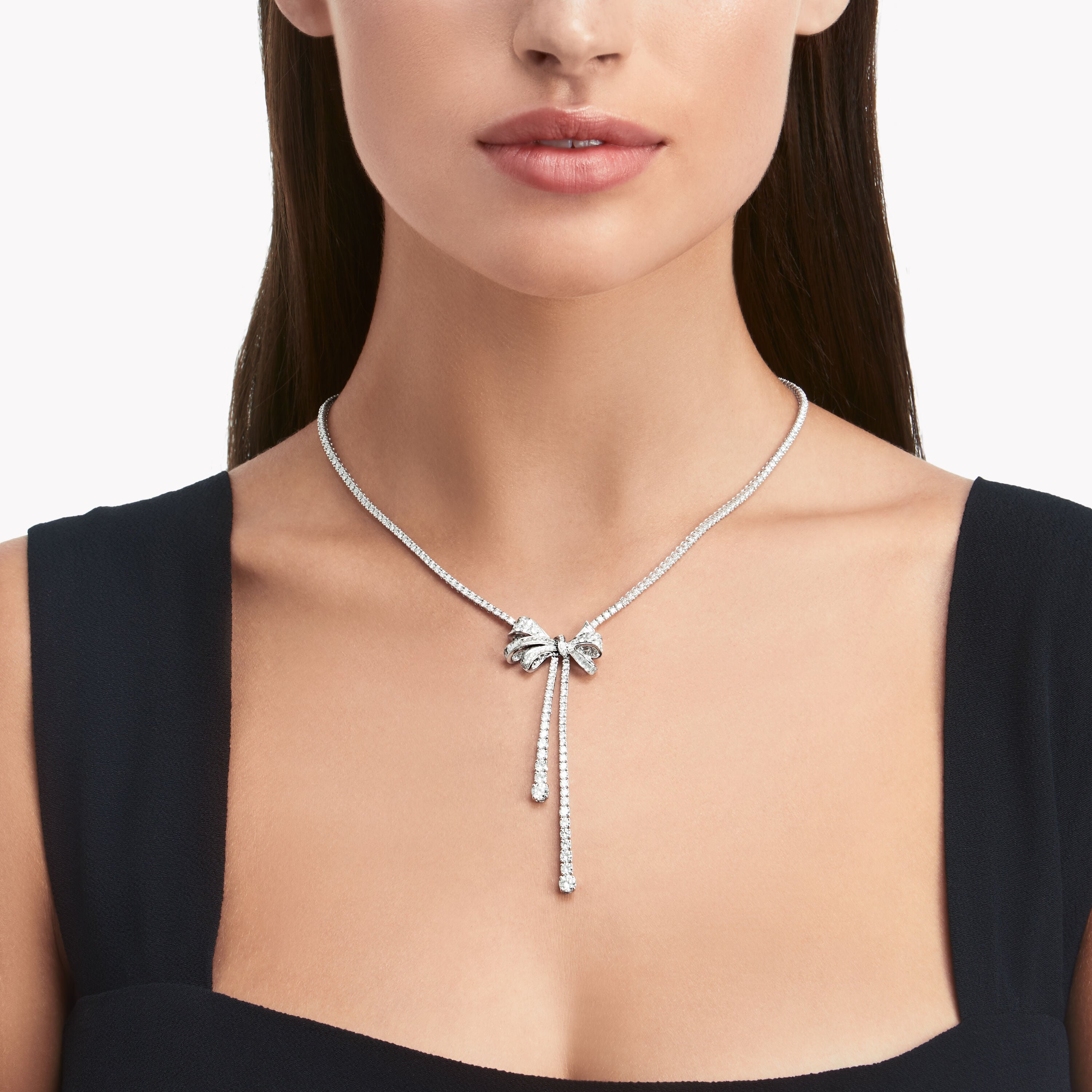 carave-paris-diamond-bow-drop-necklace-model_3.jpg