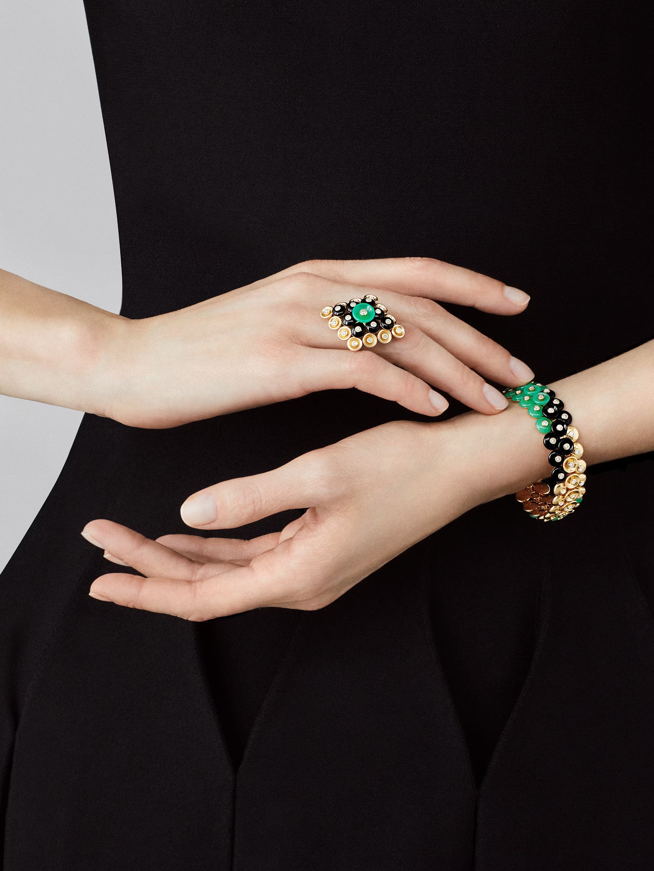 Carave Paris Diamond Disc Motif High Jewelry Bracelet