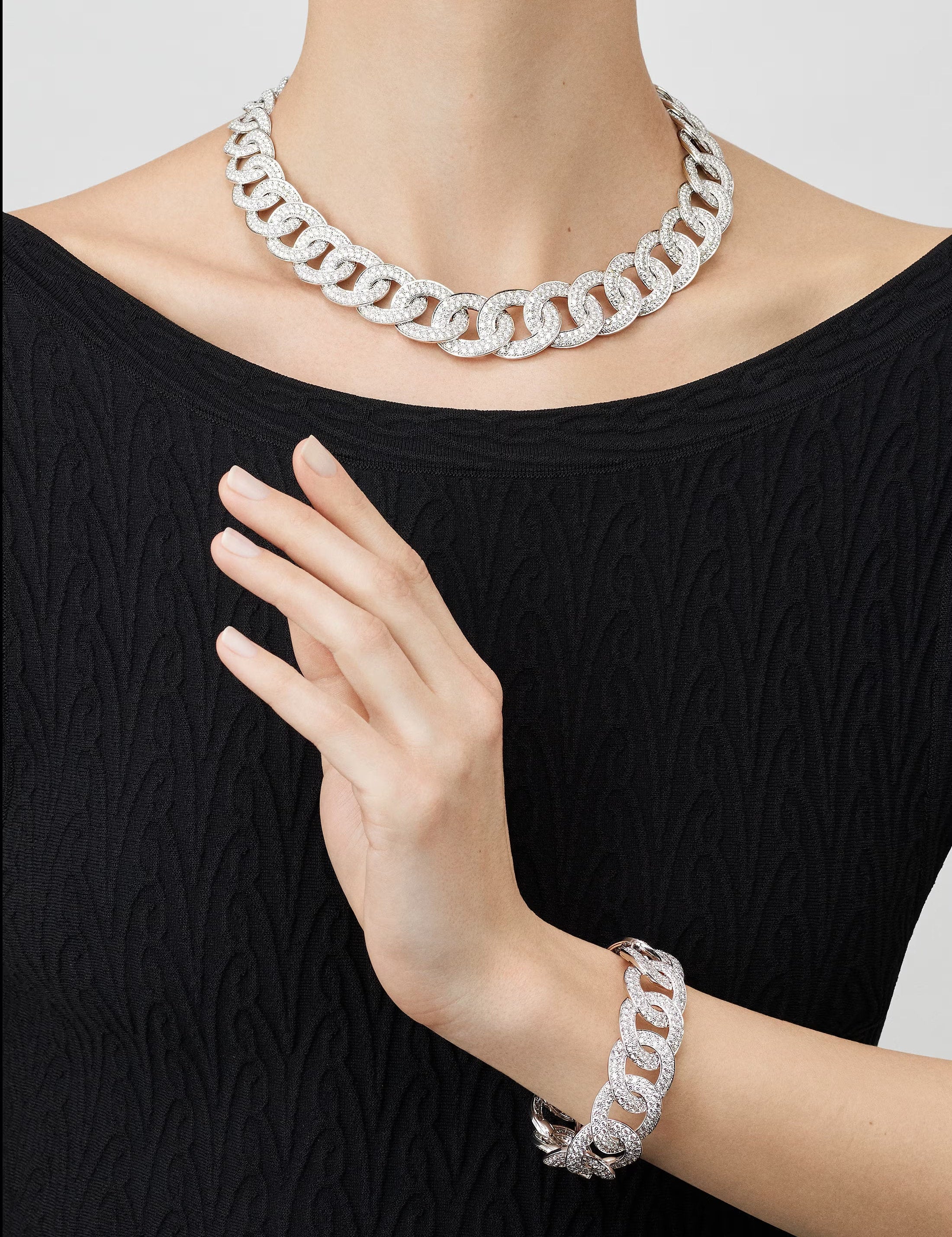 carave-paris-diamond-link-bracelet_1.jpg