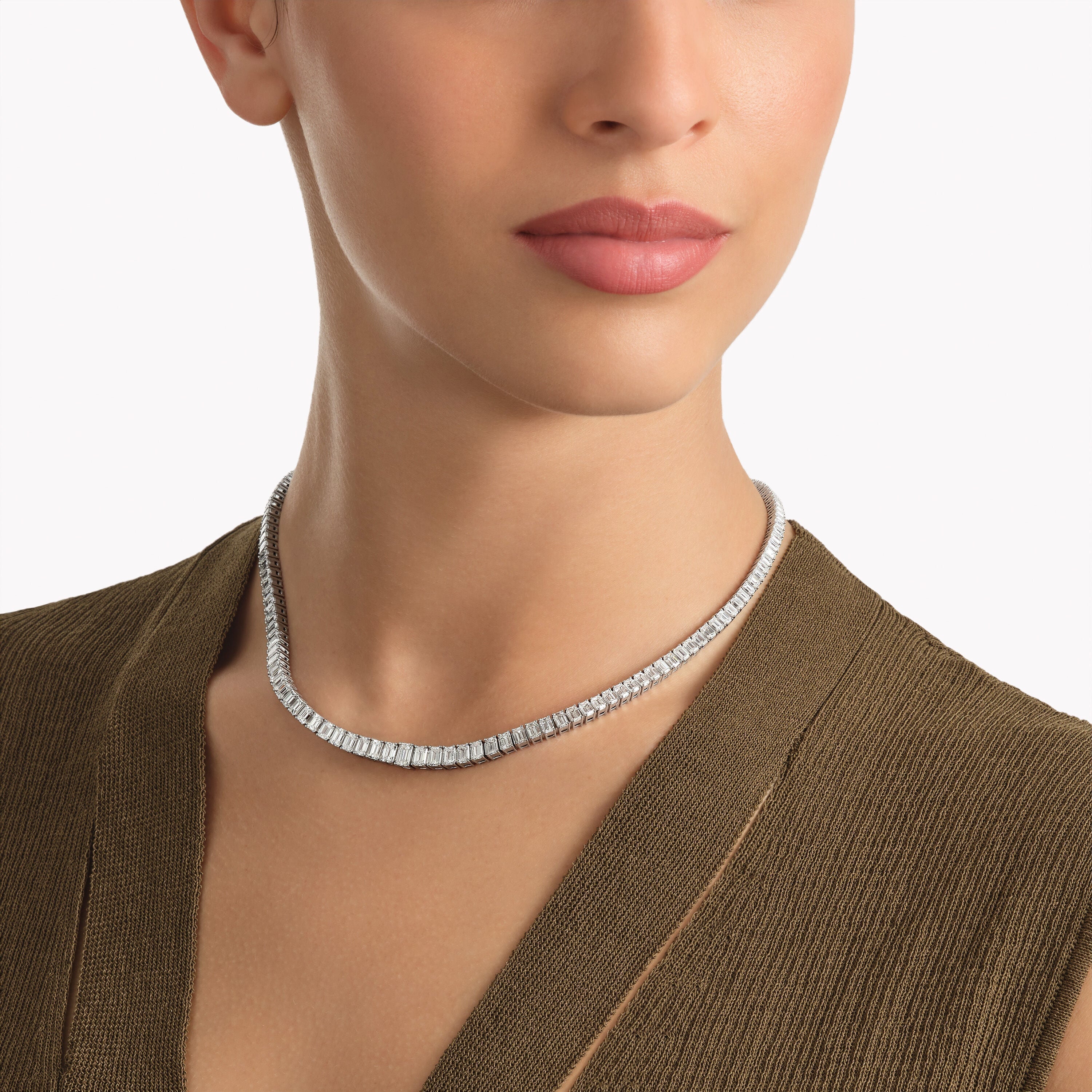 carave-paris-emerald-cut-tennis-diamond-necklace_4.jpg