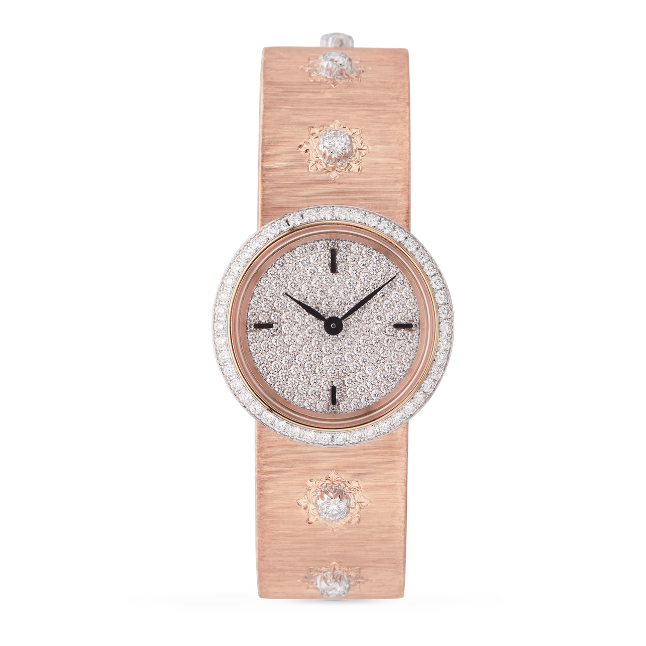 carave-paris-eternal-diamond-cuff-watch_6_bbf43be5-b9a7-4478-8887-d27b371e1ab7.png