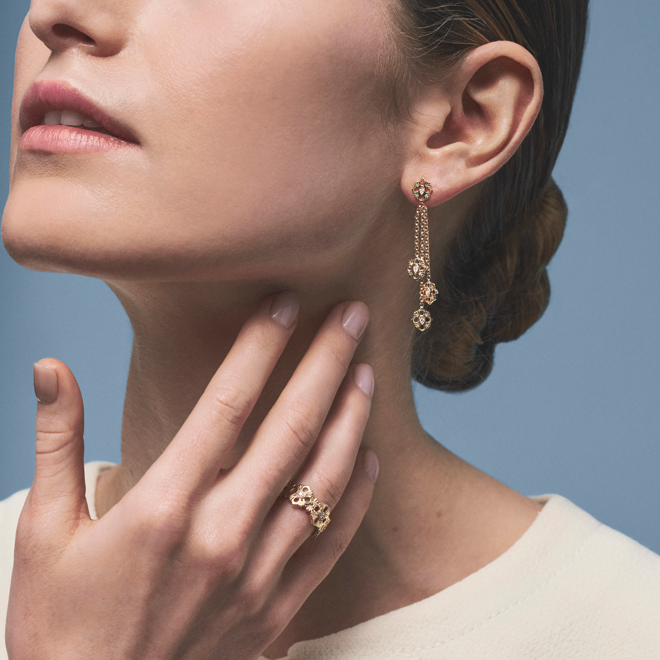 carave-paris-fleur-de-lune-cascade-diamond-earrings_6_ad1dcec6-51ac-4252-bfa5-1c56bab92d2a.png