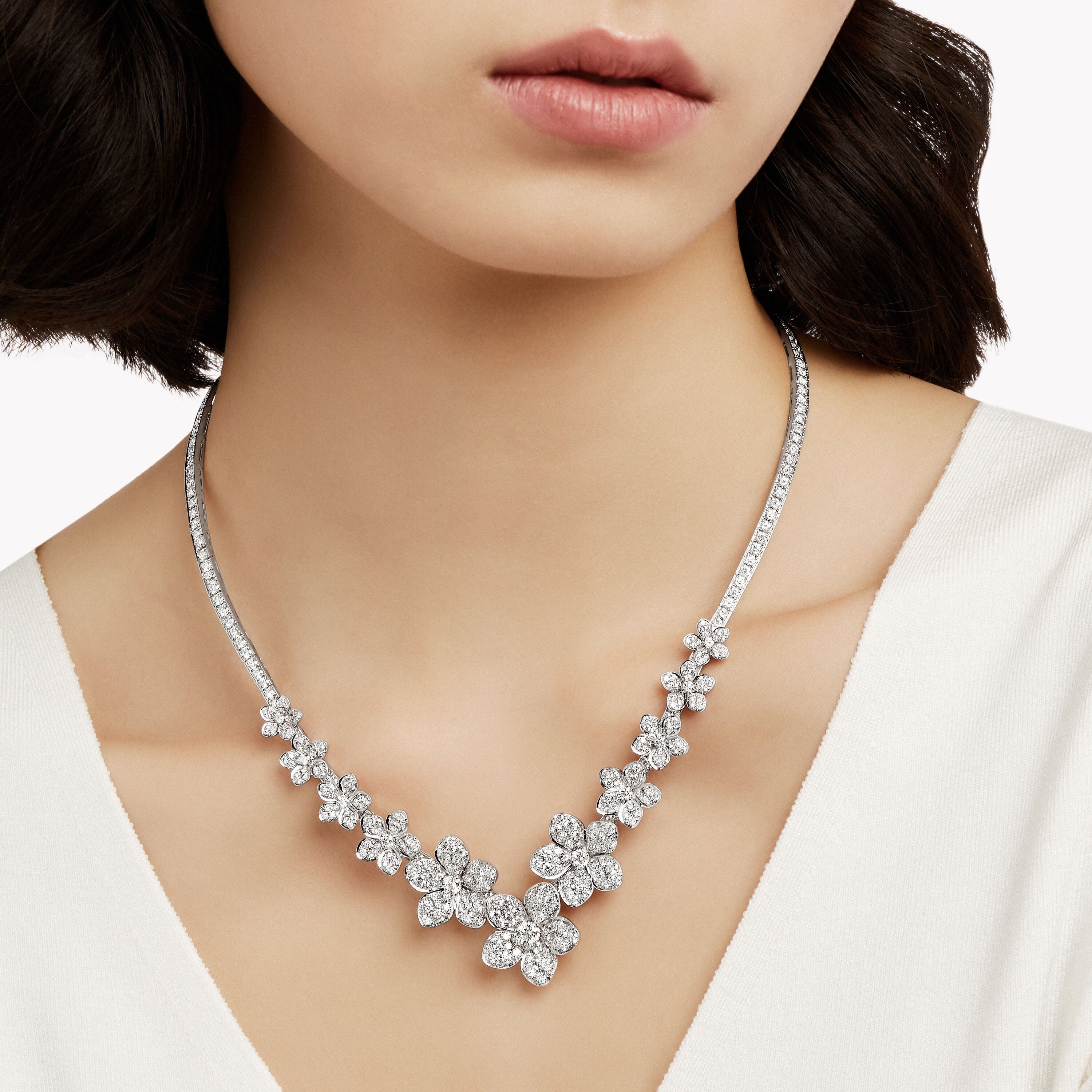 carave-paris-floral-diamond-garden-necklace_2.jpg