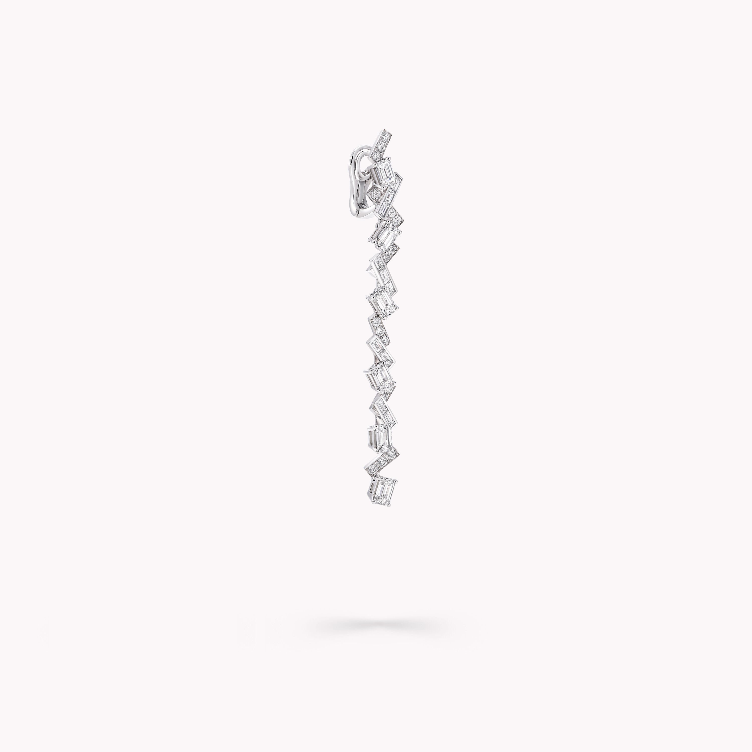 carave-paris-geometric-diamond-drop-earrings_1_d8a3cac5-a488-43f3-8089-f8f12a989331.jpg