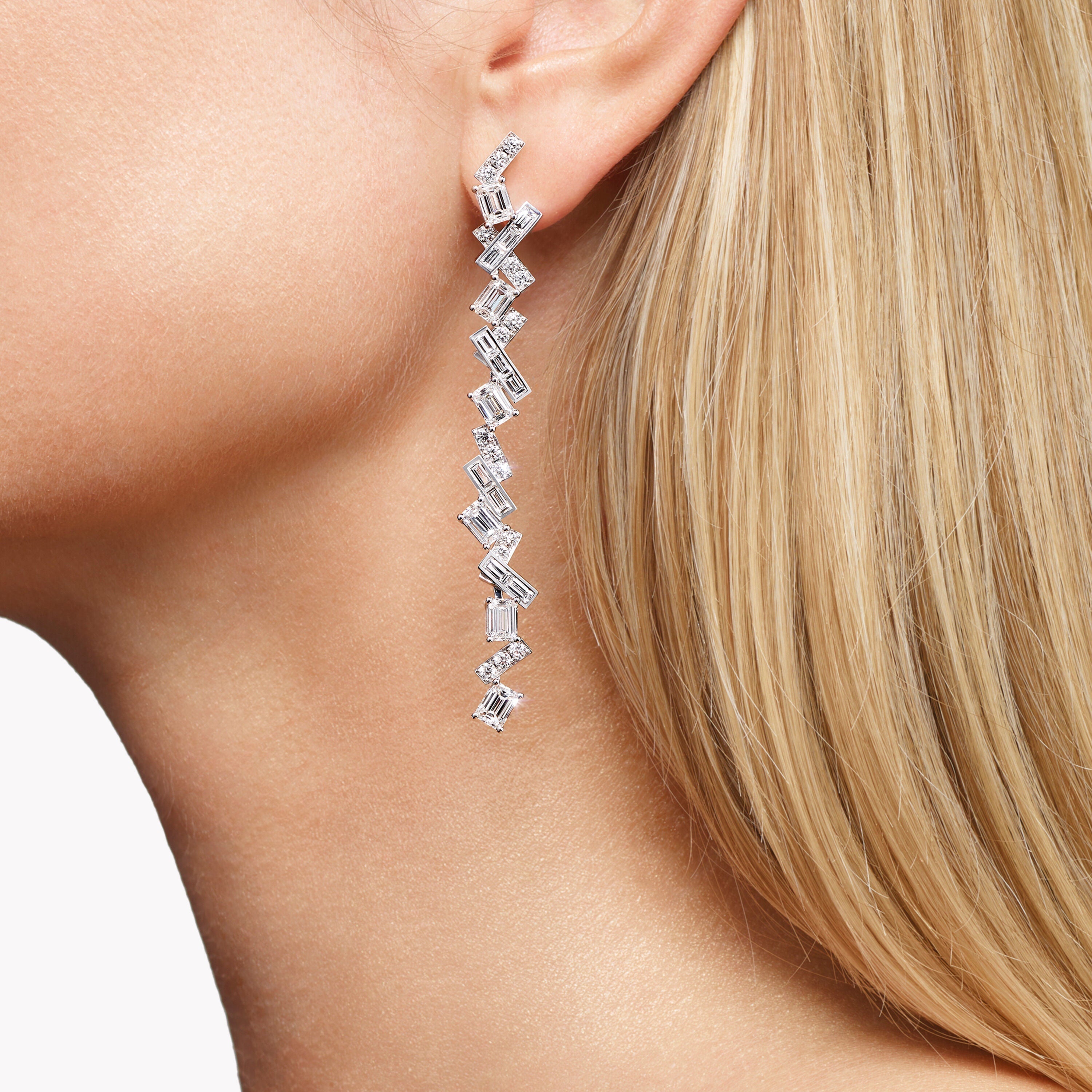 carave-paris-geometric-diamond-drop-earrings_3_dcd63642-2fe2-493f-bc97-1bc3428f6a12.jpg
