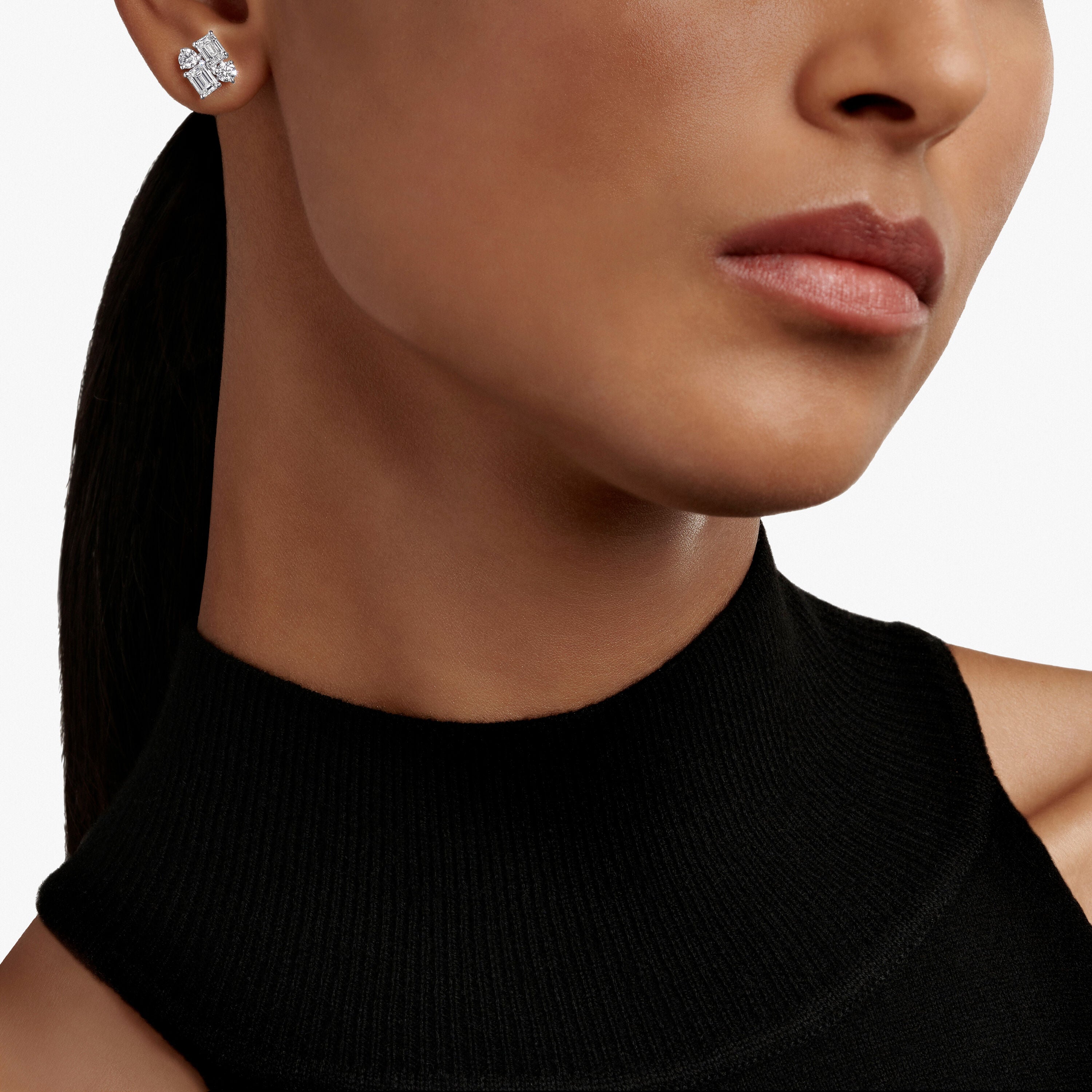 carave-paris-geometric-diamond-stud-earrings_5_43d97115-e643-49e3-bede-0ba79cc01319.jpg