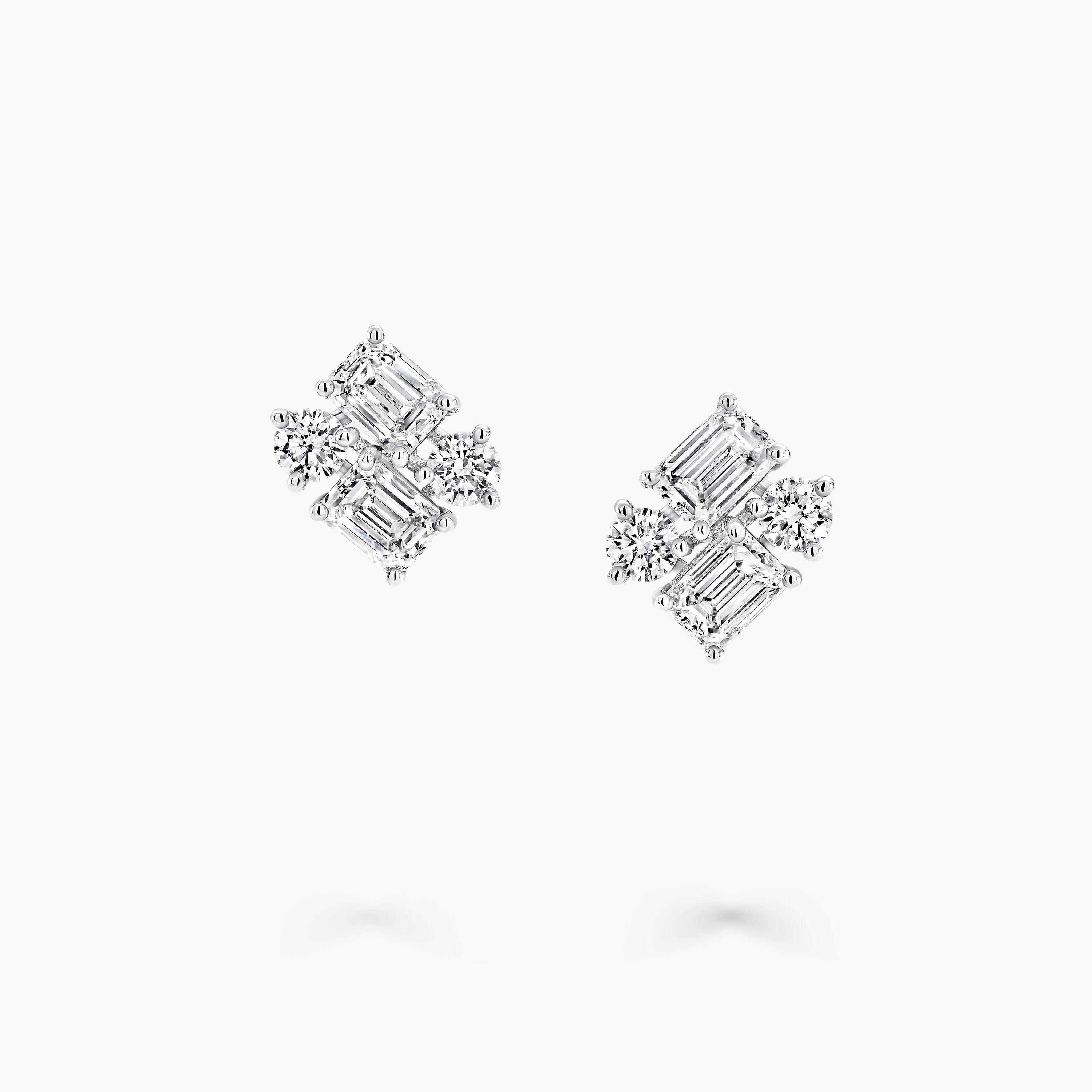 carave-paris-geometric-diamond-stud-earrings_6_0e024278-a137-4517-9f23-4852e8c9f1ab.jpg