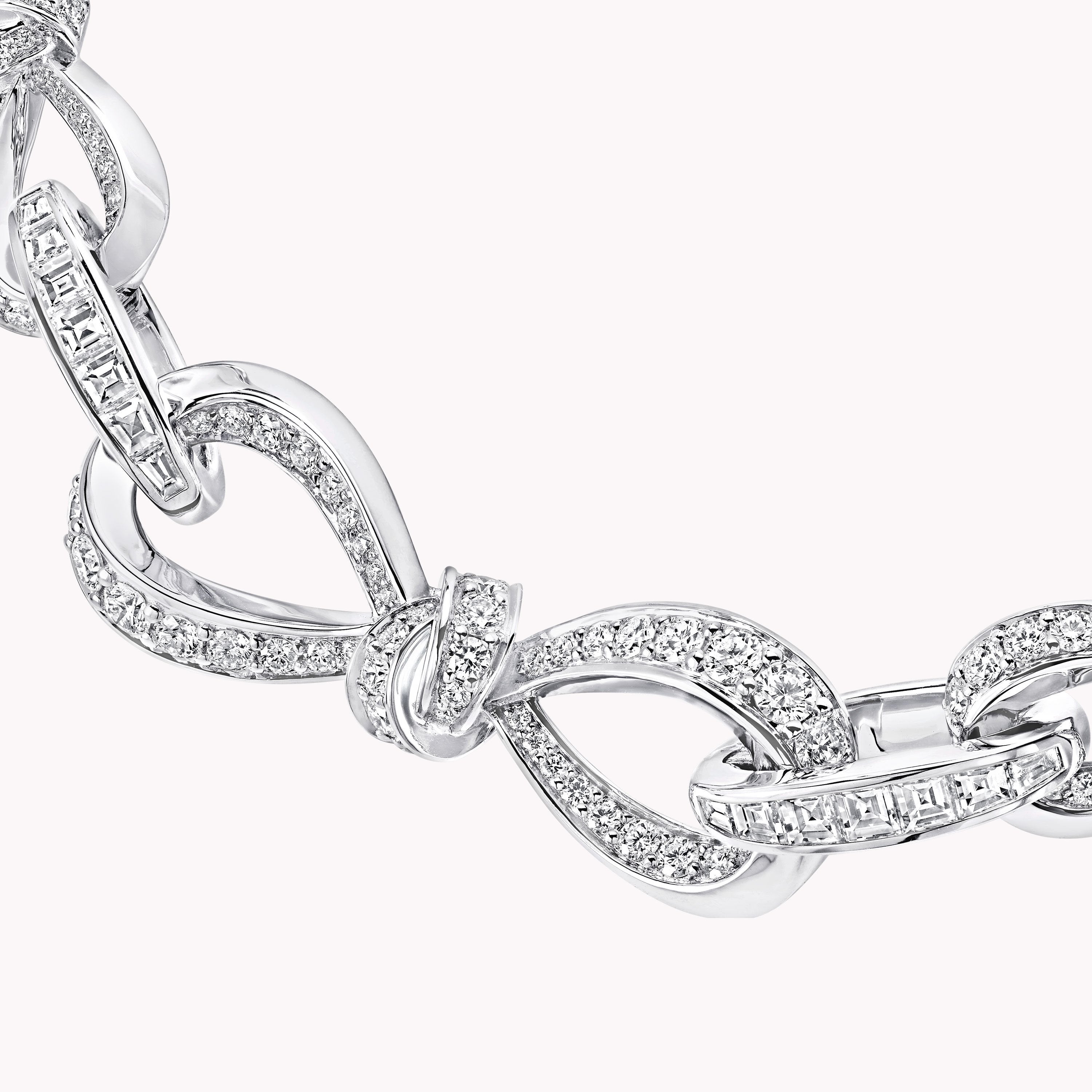 carave-paris-infinity-pave-link-diamond-necklace_2.jpg