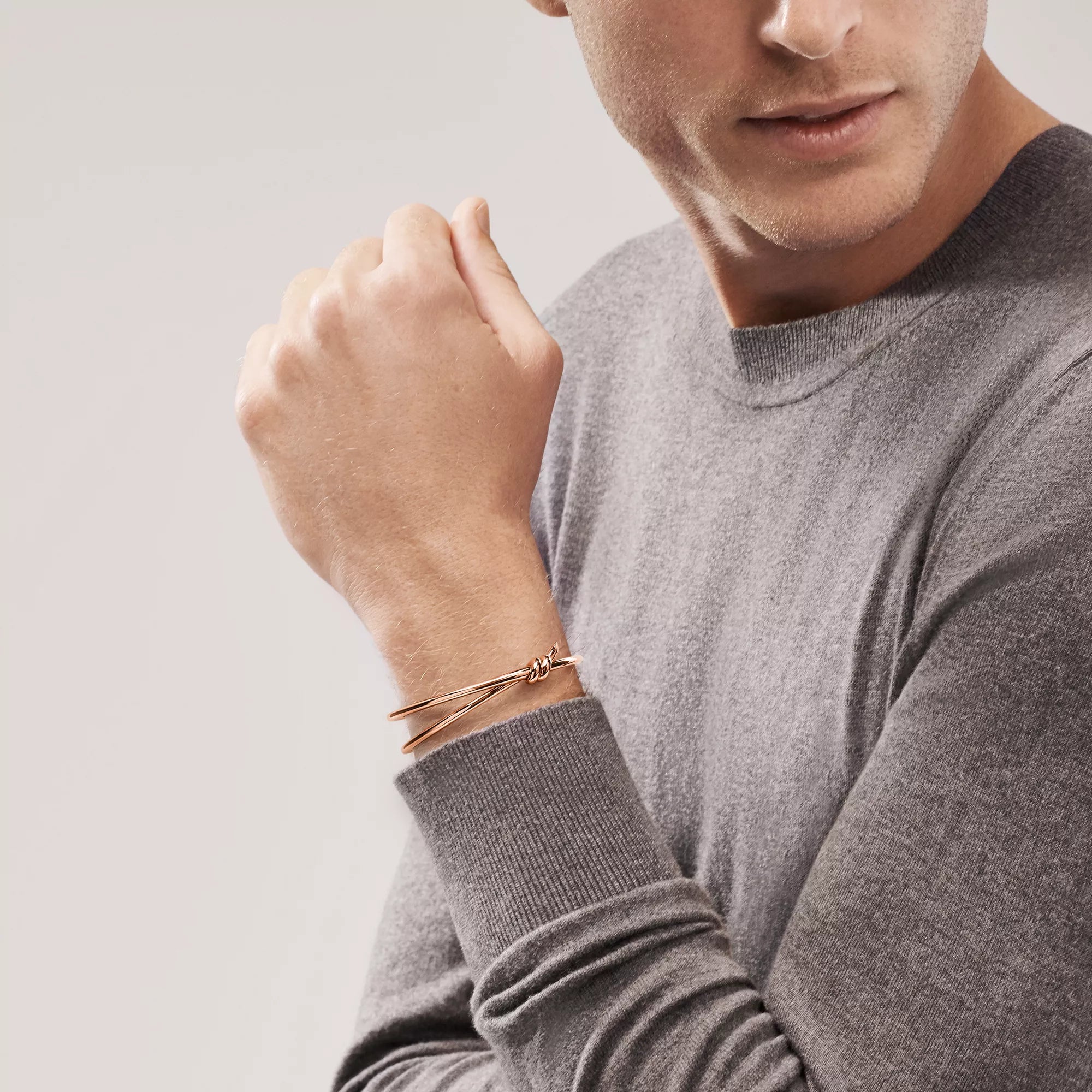 carave-paris-knot-nail-rose-gold-bangle-for-men_4.webp