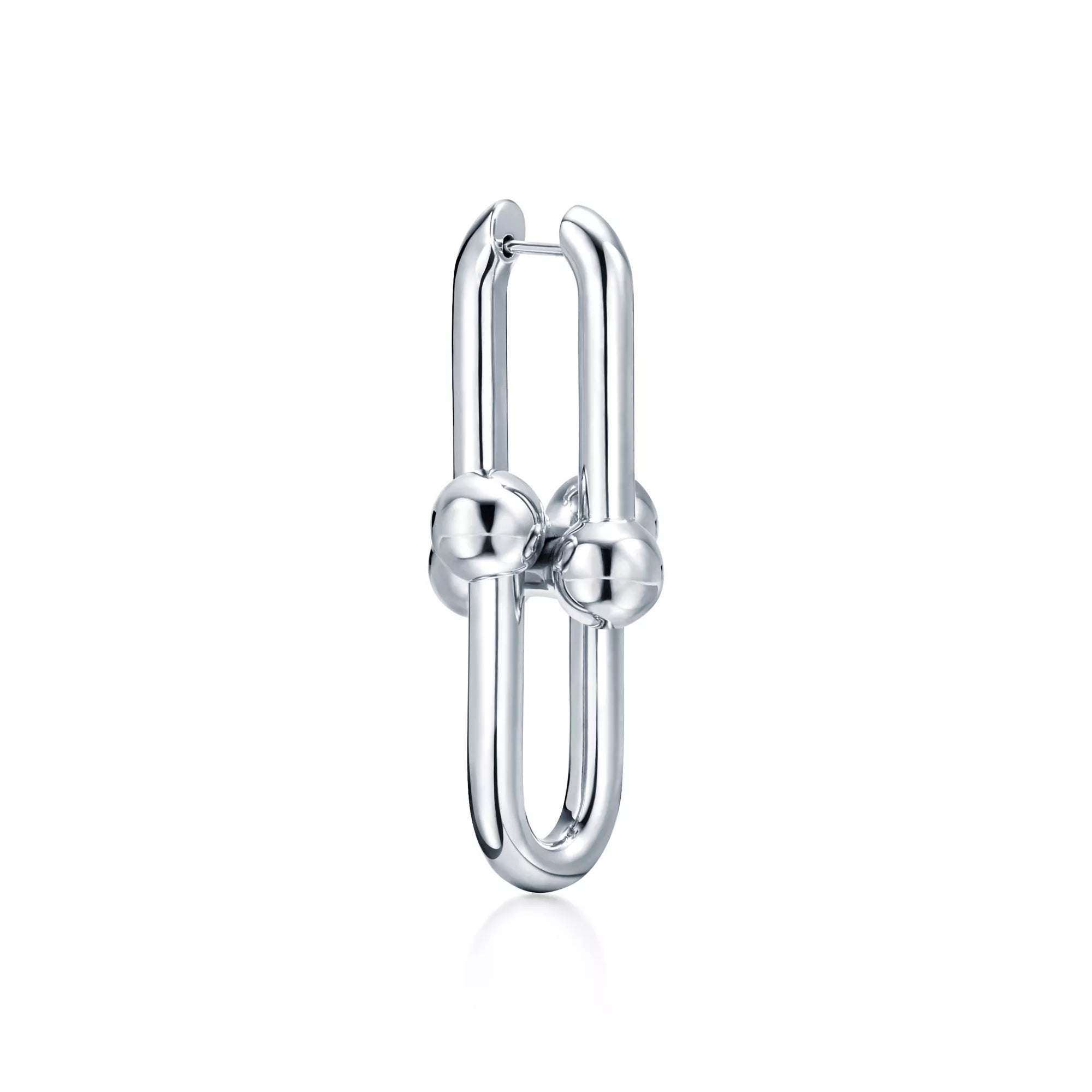 carave-paris-link-drop-pearl-earrings_2.webp