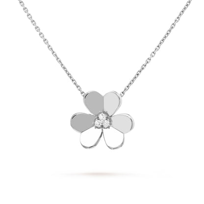 Carave Paris Minimalist Flower Diamond Pendant Necklace