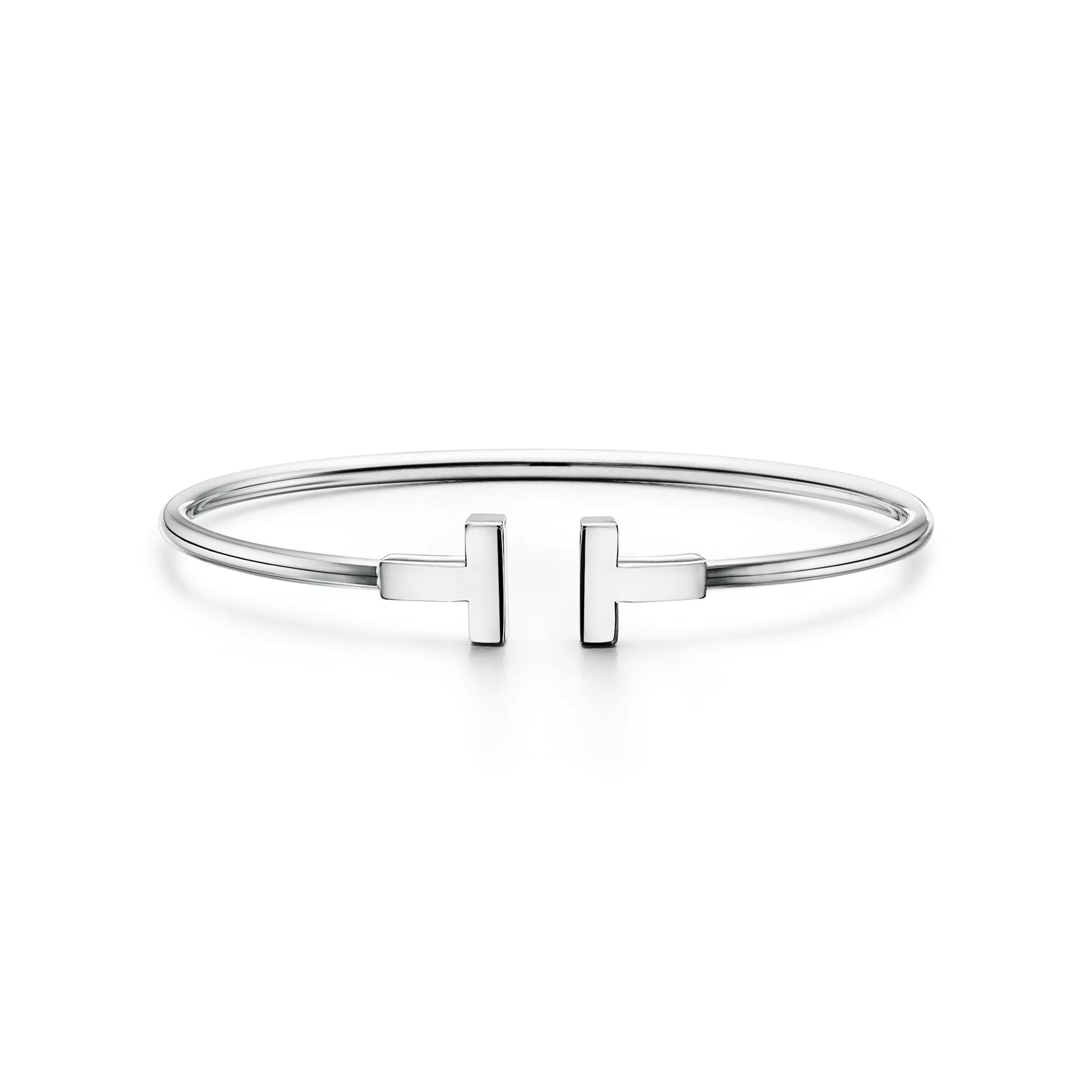 carave-paris-minimalist-t-wire-white-gold-bracelet_3.webp