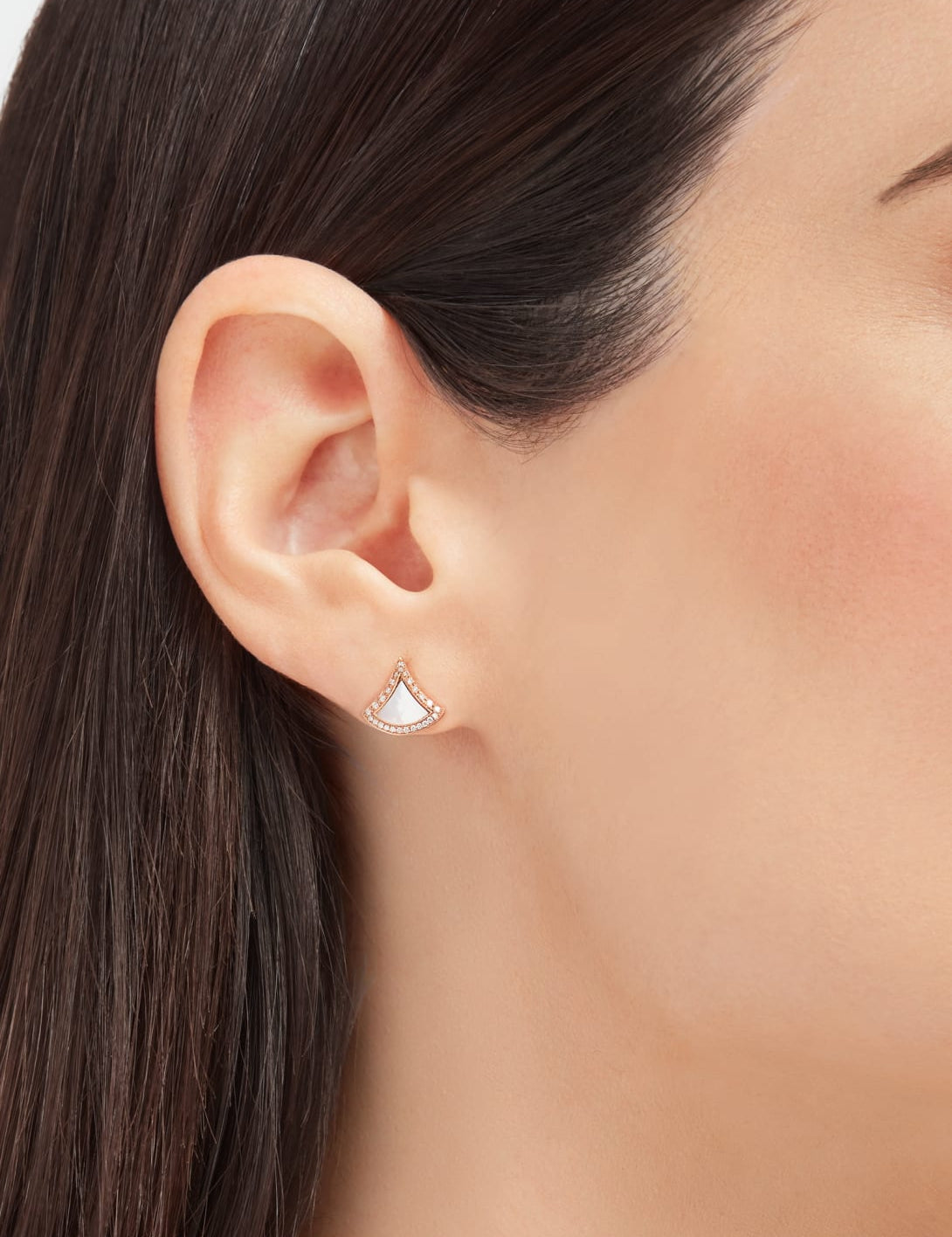 carave-paris-onyx-pave-fan-stud-earrings_3.jpg