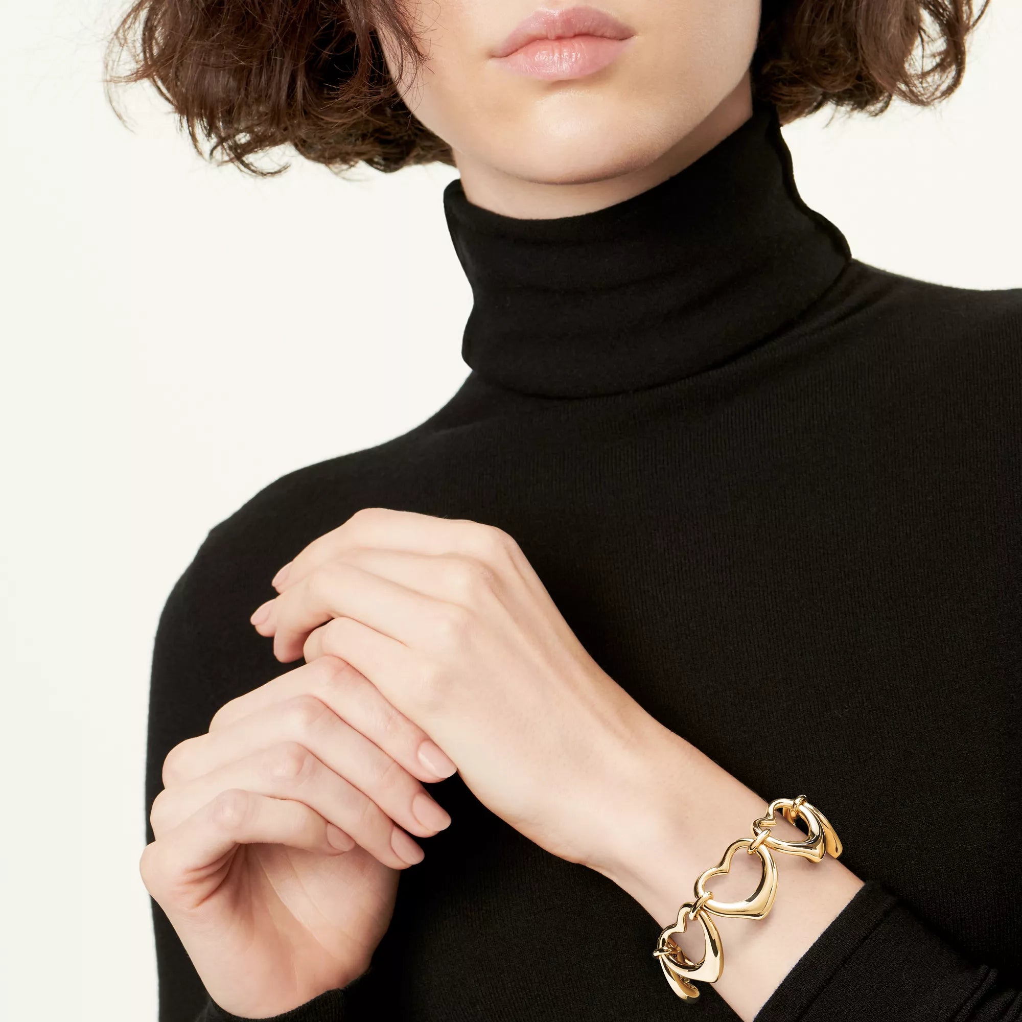 carave-paris-open-heart-link-yellow-gold-bracelet_4.webp