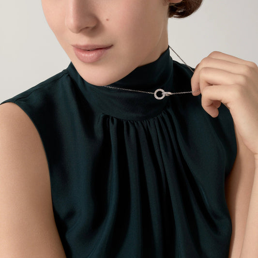 Carave Paris Pavé Interlocking Circle Pendant Necklace