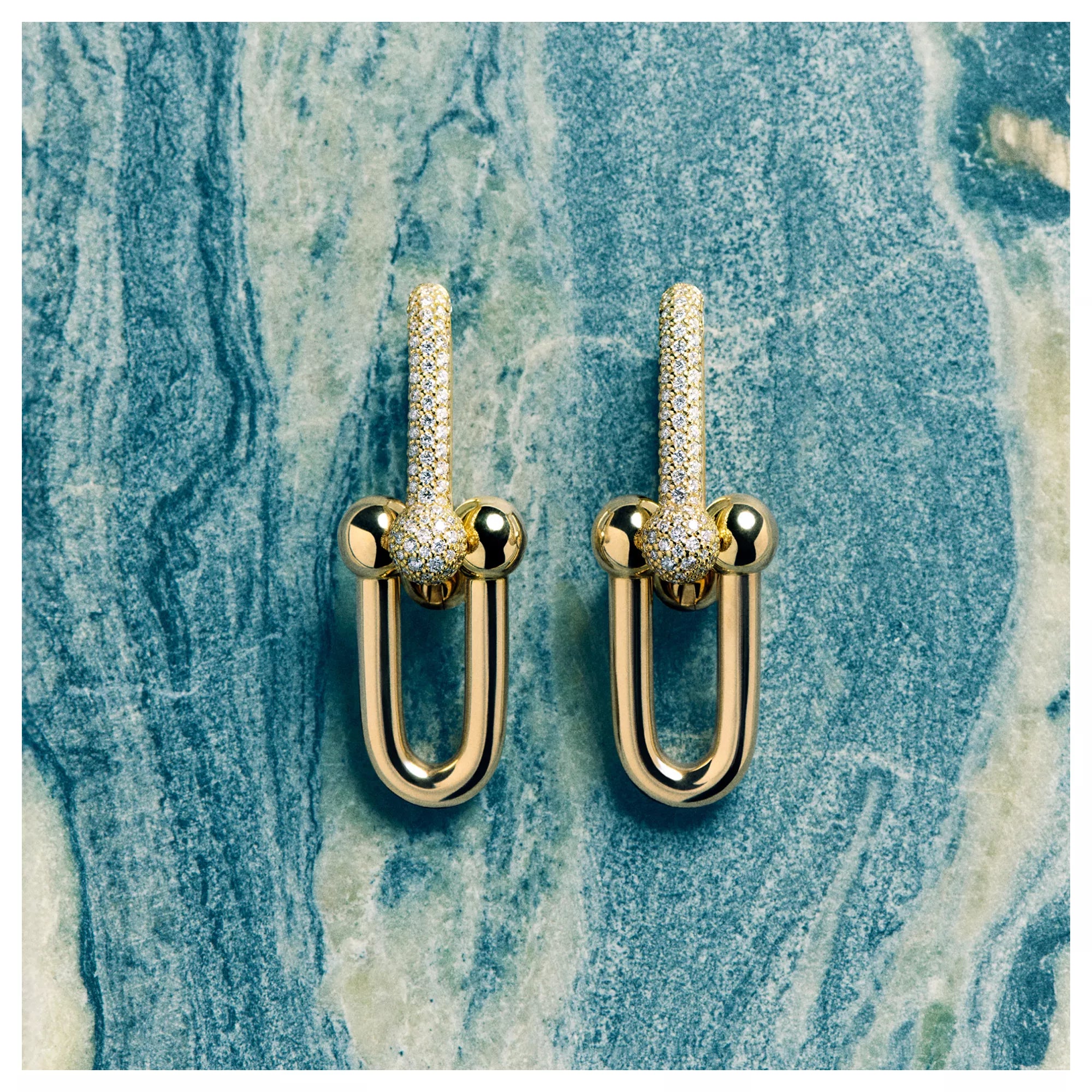 carave-paris-pave-sphere-link-hoop-earring_3.webp