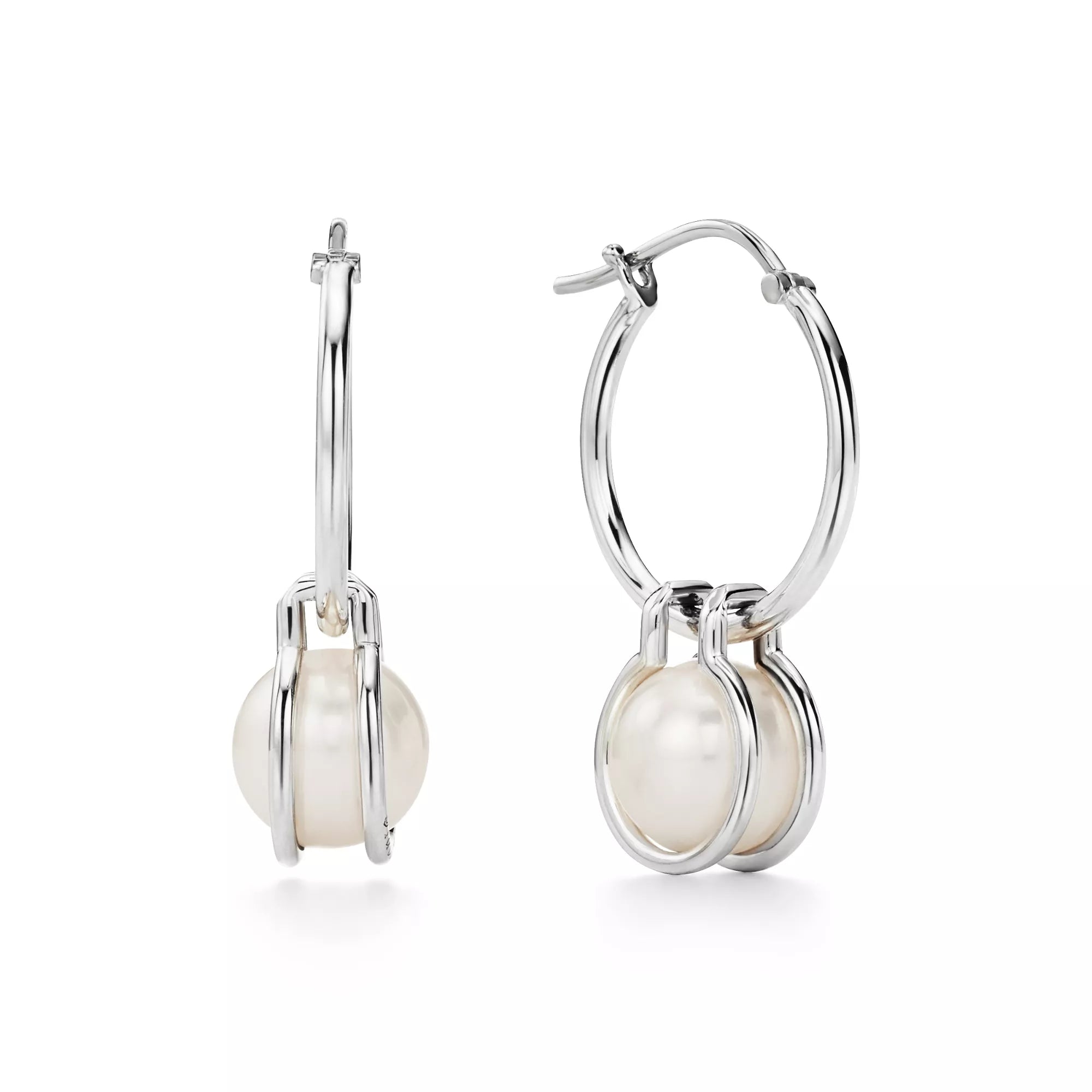 carave-paris-pearl-charm-hoop-earring_1.webp