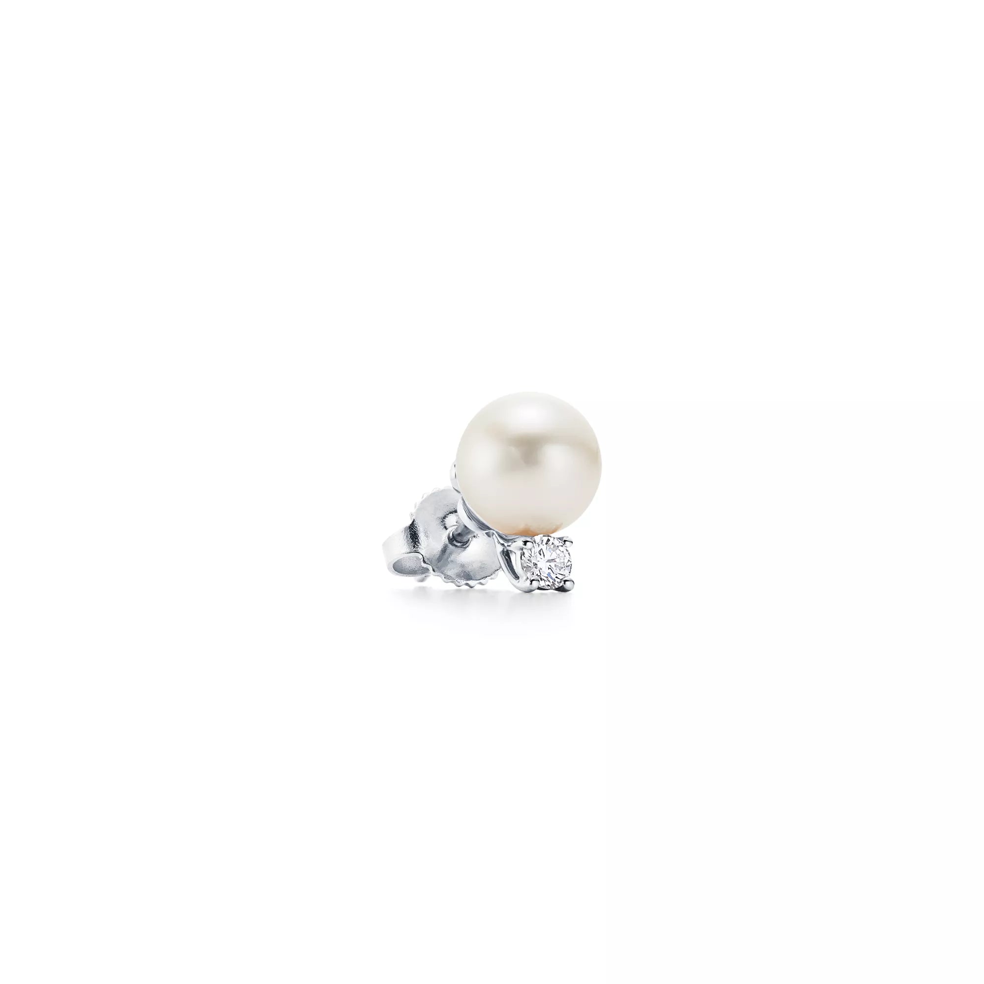 carave-paris-pearl-diamond-accent-stud-earring_2.webp