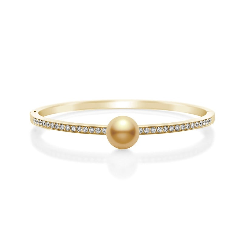 carave-paris-pearl-diamond-bangle-bracelet_36466e03-6463-480b-8b70-ecc81ced6b56.jpg
