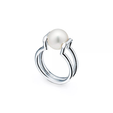 Carave Paris Pearl Orbit Ring