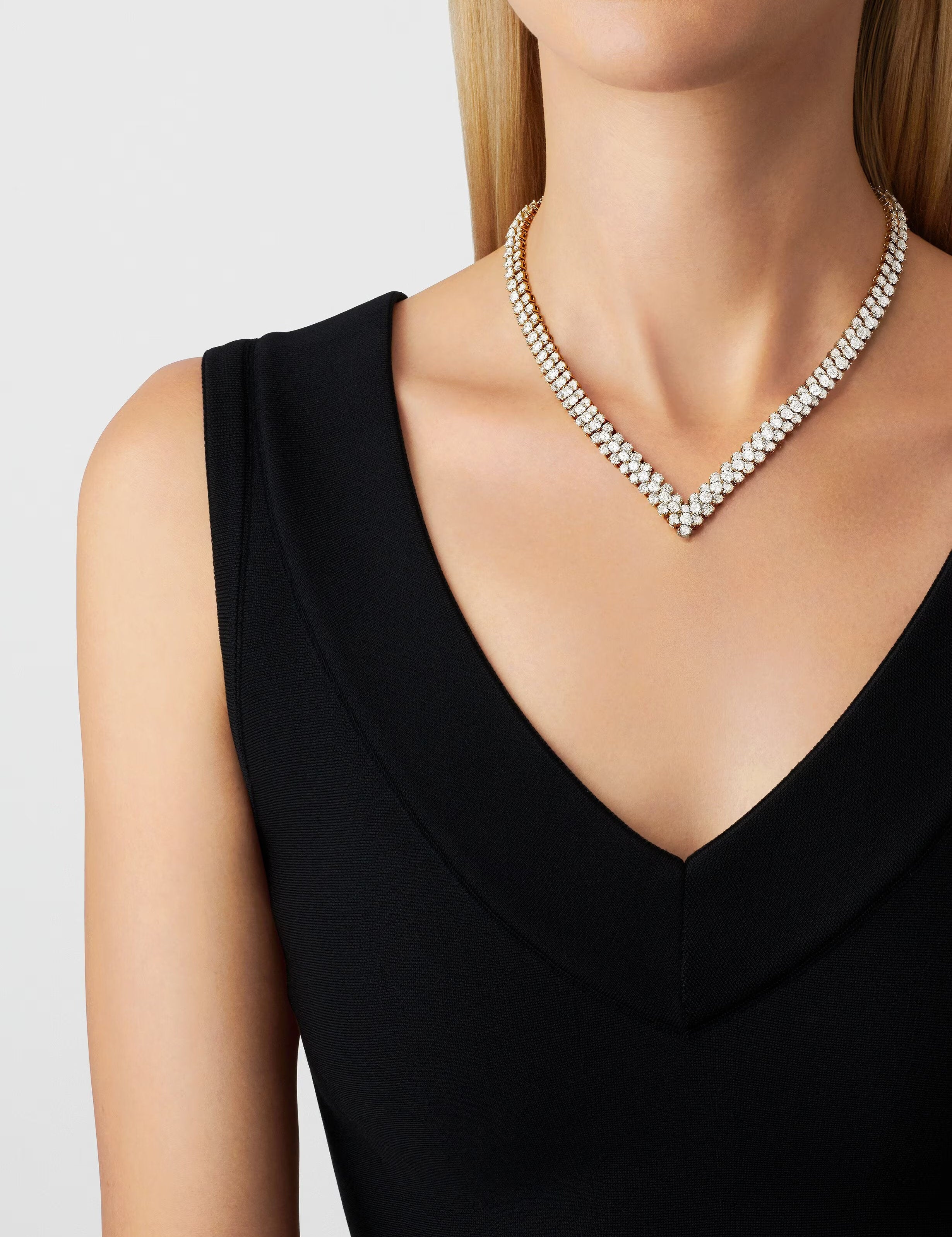 carave-paris-royal-v-diamond-tennis-necklace_1_1375ba19-006f-4205-9afa-d2e866ee36d1.jpg