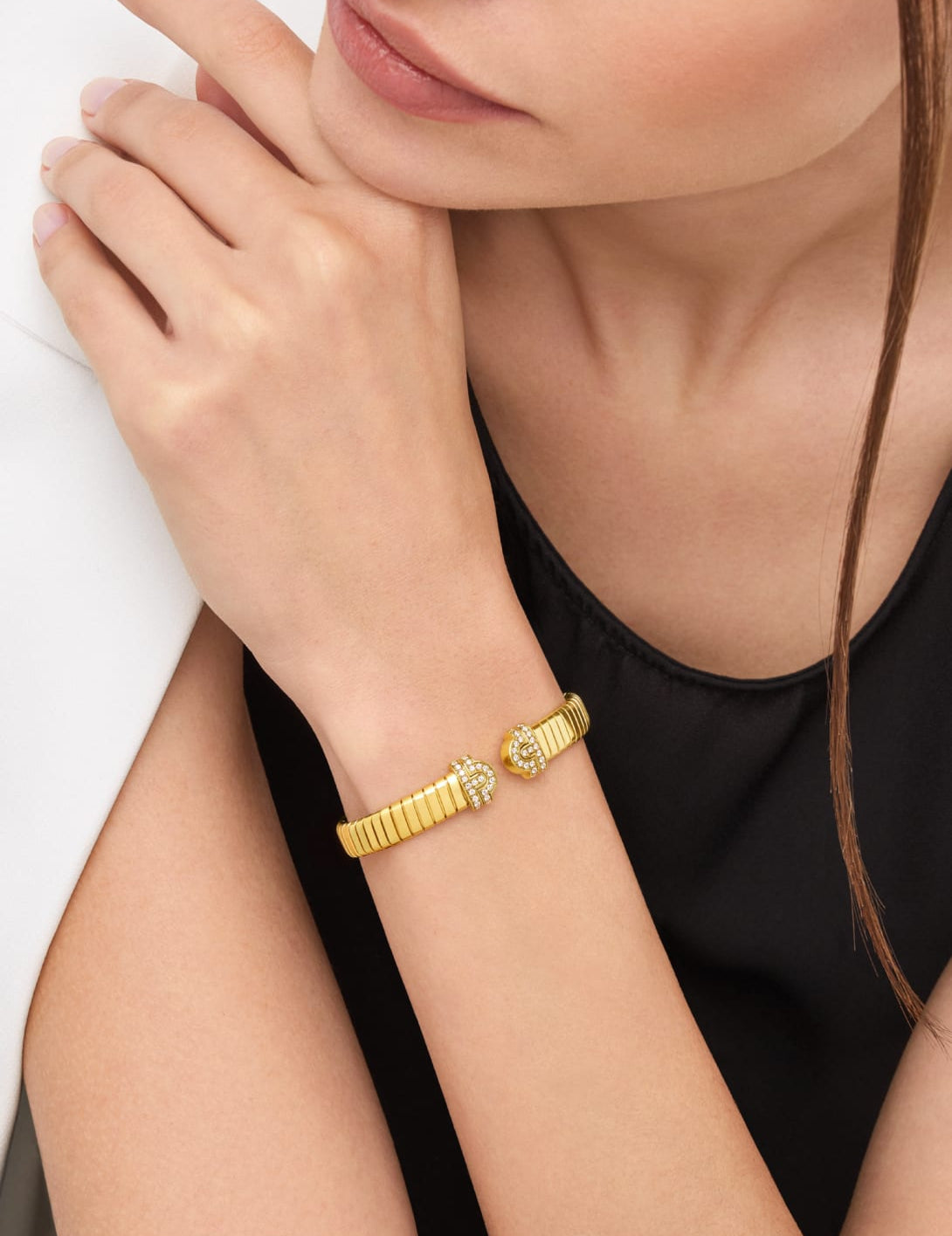 carave-paris-serpenti-flex-diamond-open-cuff-bracelet_1.jpg