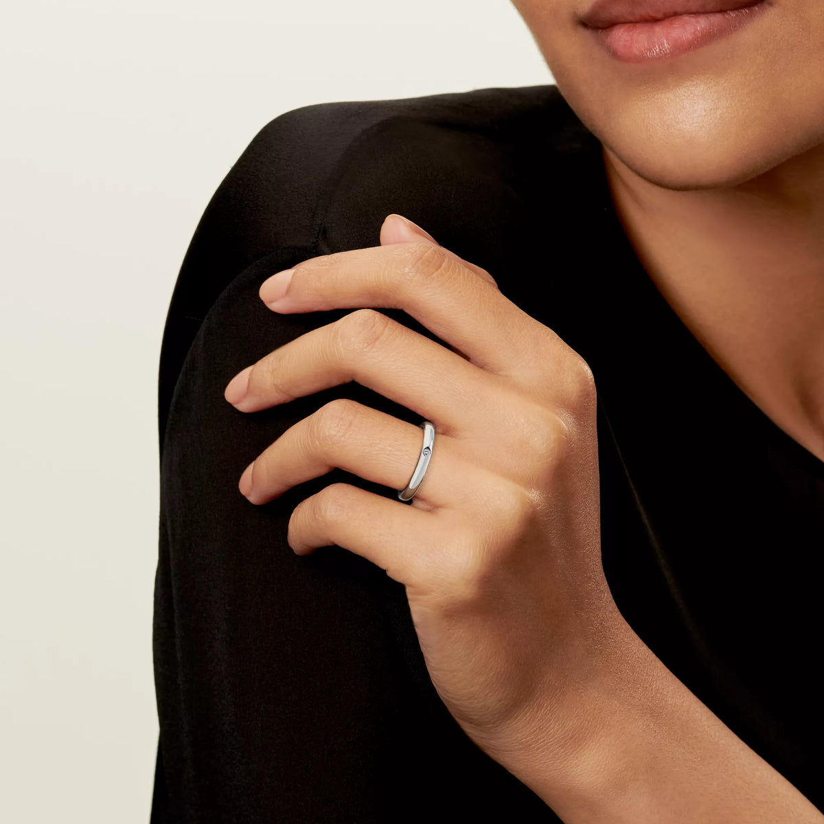 Carave Paris Solitaire Bezel Diamond Band Ring
