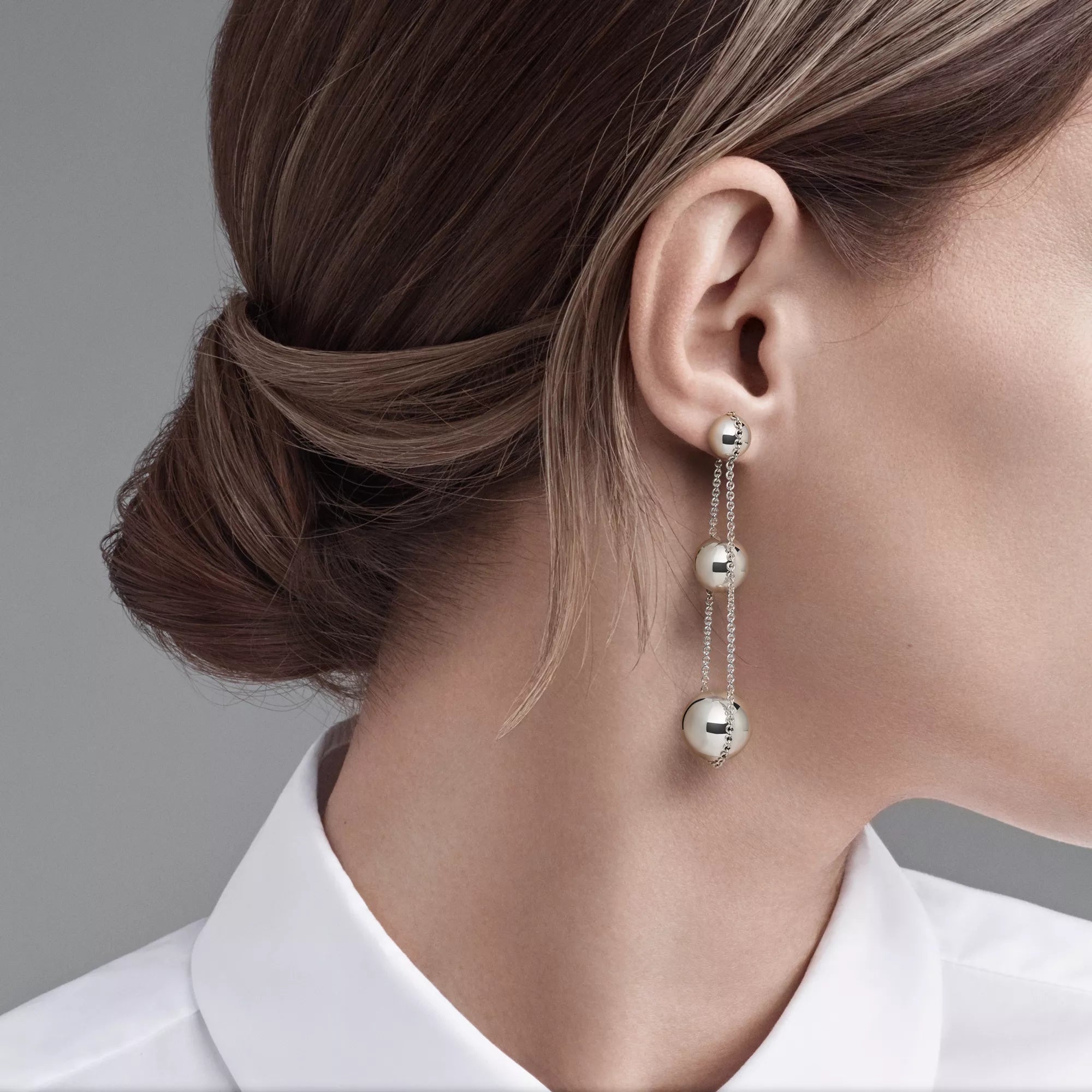 carave-paris-triple-orb-chain-drop-earring_4.webp