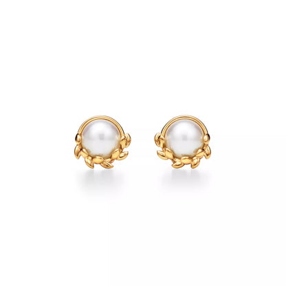 Carave Paris Vintage Pearl Floral Stud Earring