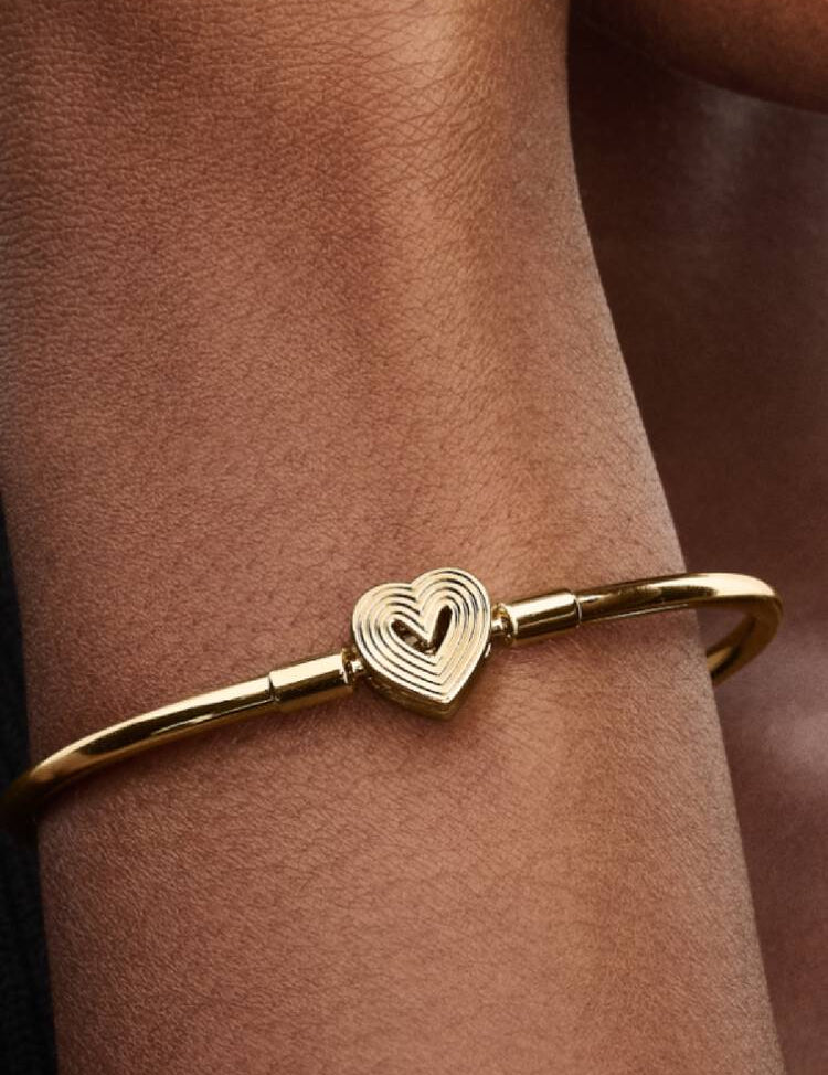 gold-plated-sterling-silver-heart-clasp-bangle-bracelet-women_1.jpg