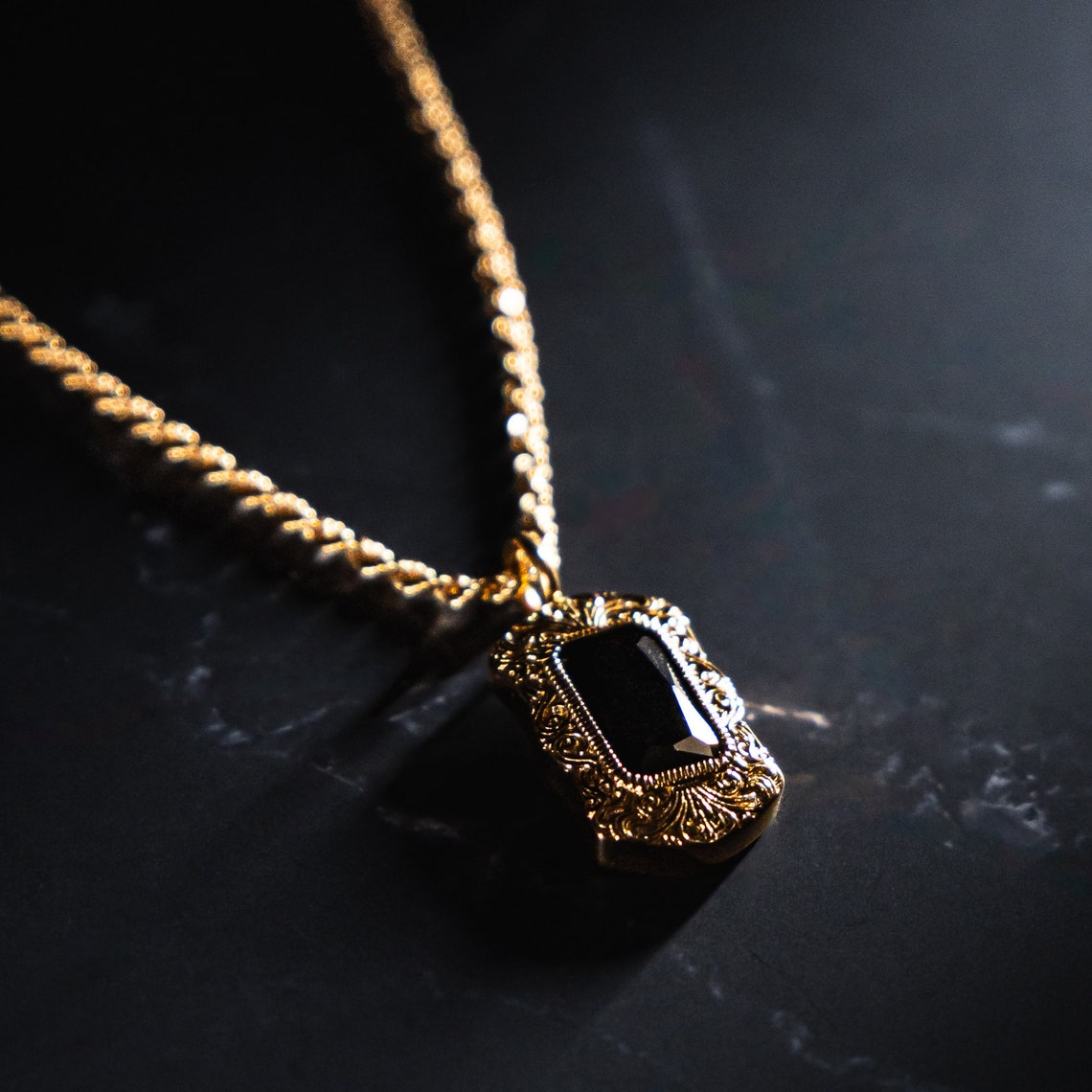 Men’s Black Onyx Silver Pendant Necklace