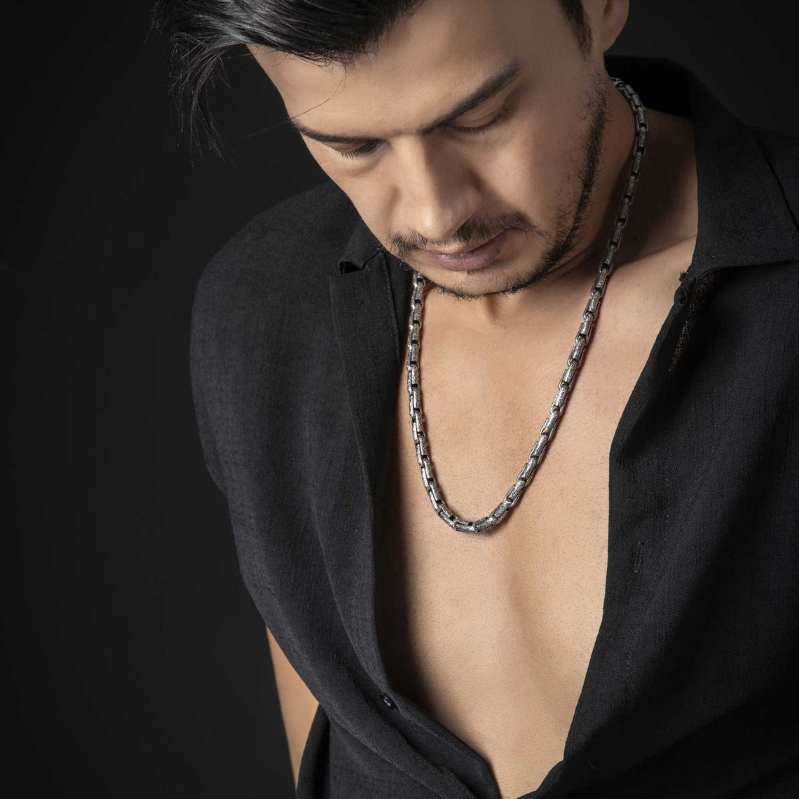 luxedazzl-chain-necklace-men-925-sterling_3_7a3aa515-f145-4823-98d9-2a818914a6e2.jpg