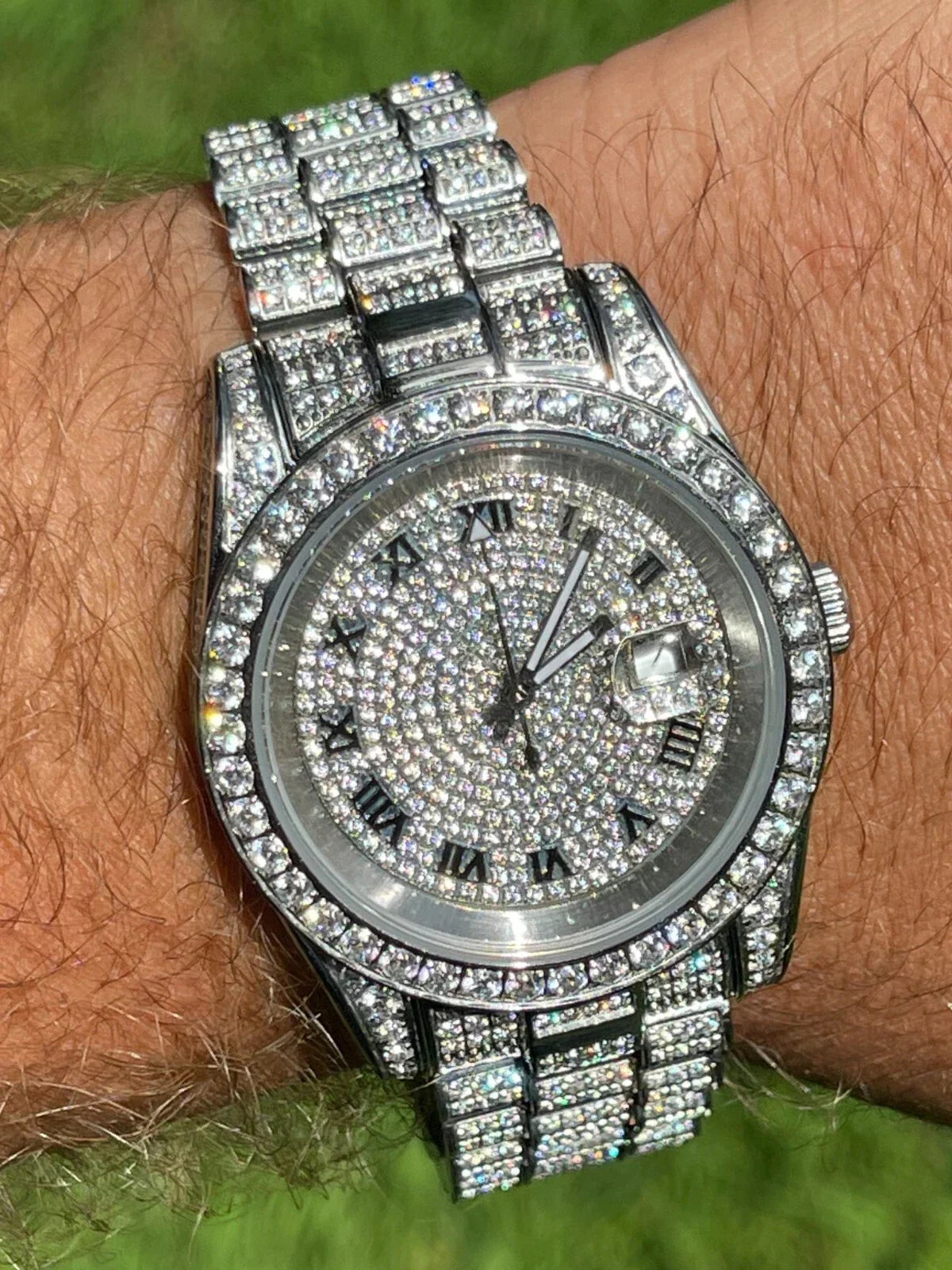 Classic Round Dial Diamond Watch